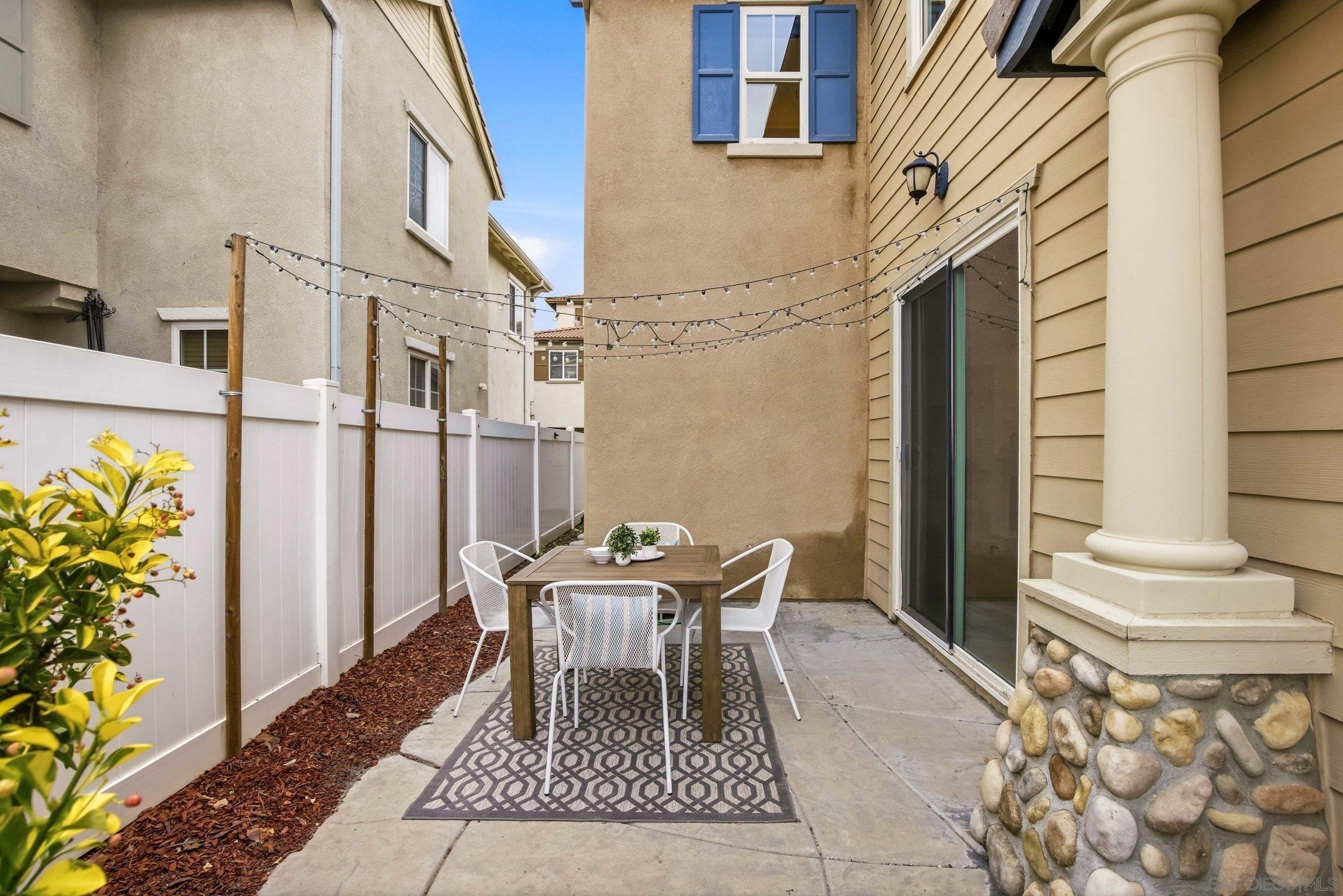 Detail Gallery Image 17 of 45 For 28848  Laurel Ln, Temecula,  CA 92591 - 4 Beds | 2/1 Baths