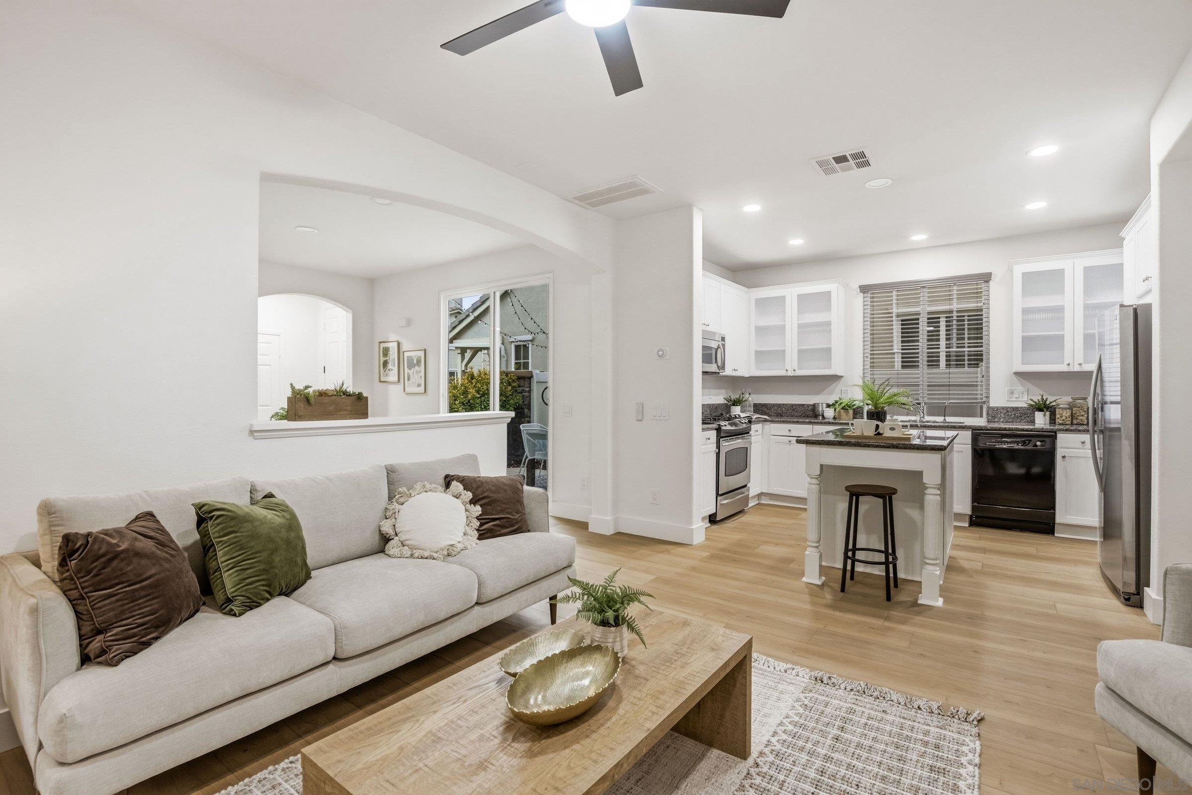 Detail Gallery Image 23 of 45 For 28848  Laurel Ln, Temecula,  CA 92591 - 4 Beds | 2/1 Baths