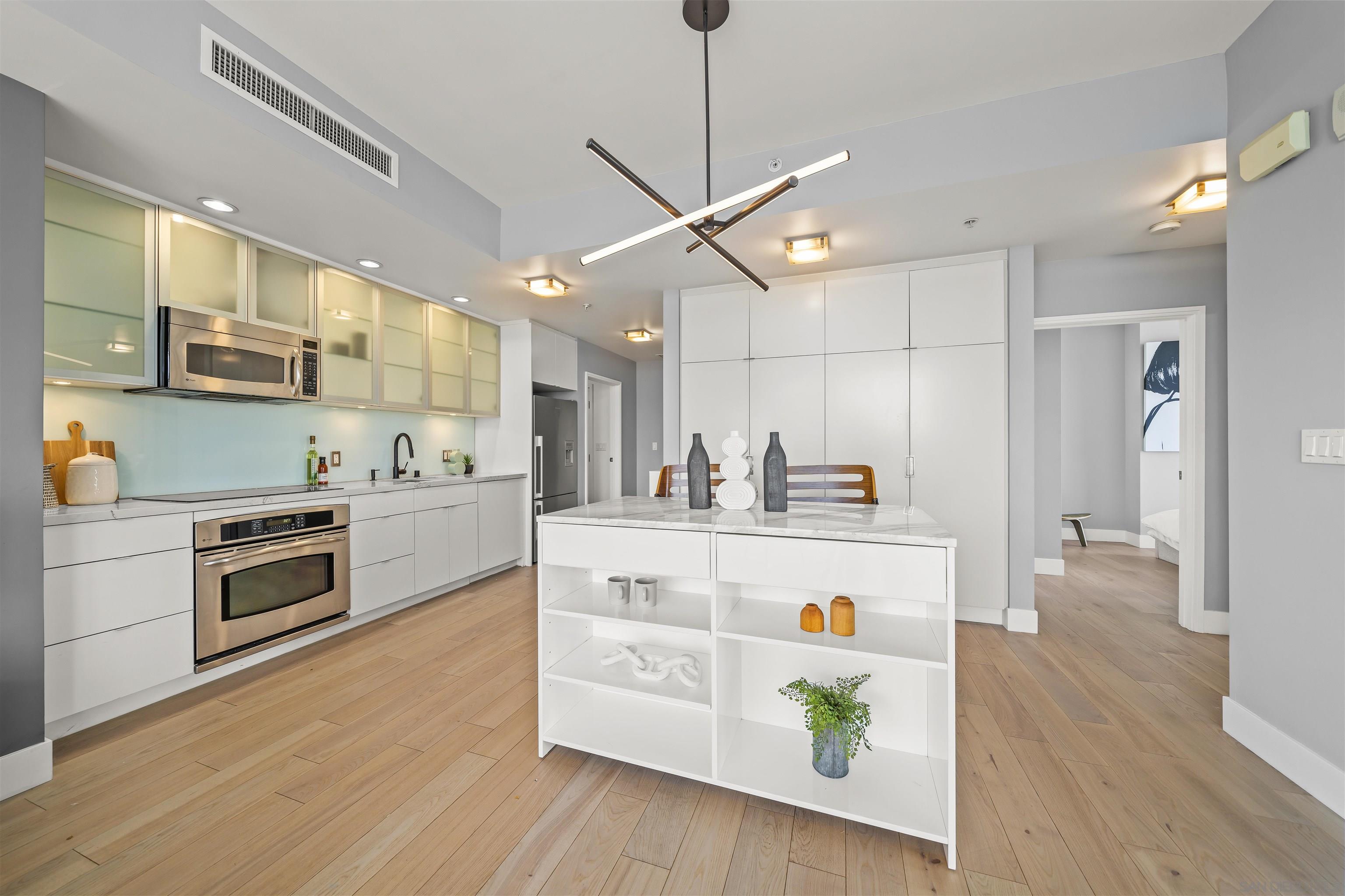 Detail Gallery Image 15 of 48 For 575  6th Ave  804, San Diego,  CA 92101 - 2 Beds | 2 Baths