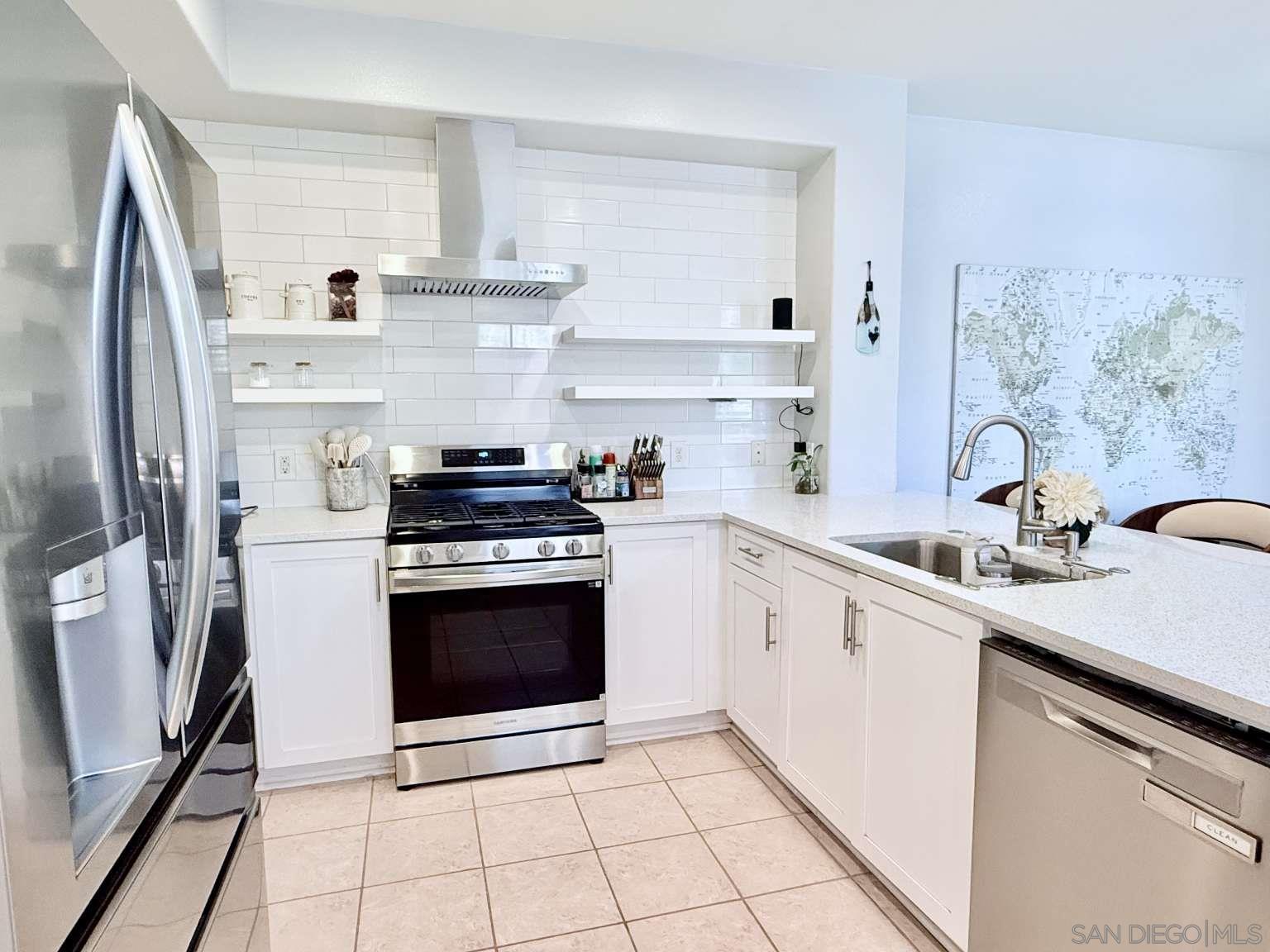 Detail Gallery Image 8 of 34 For 3014 N Oxnard Blvd, Oxnard,  CA 93036 - 4 Beds | 3 Baths