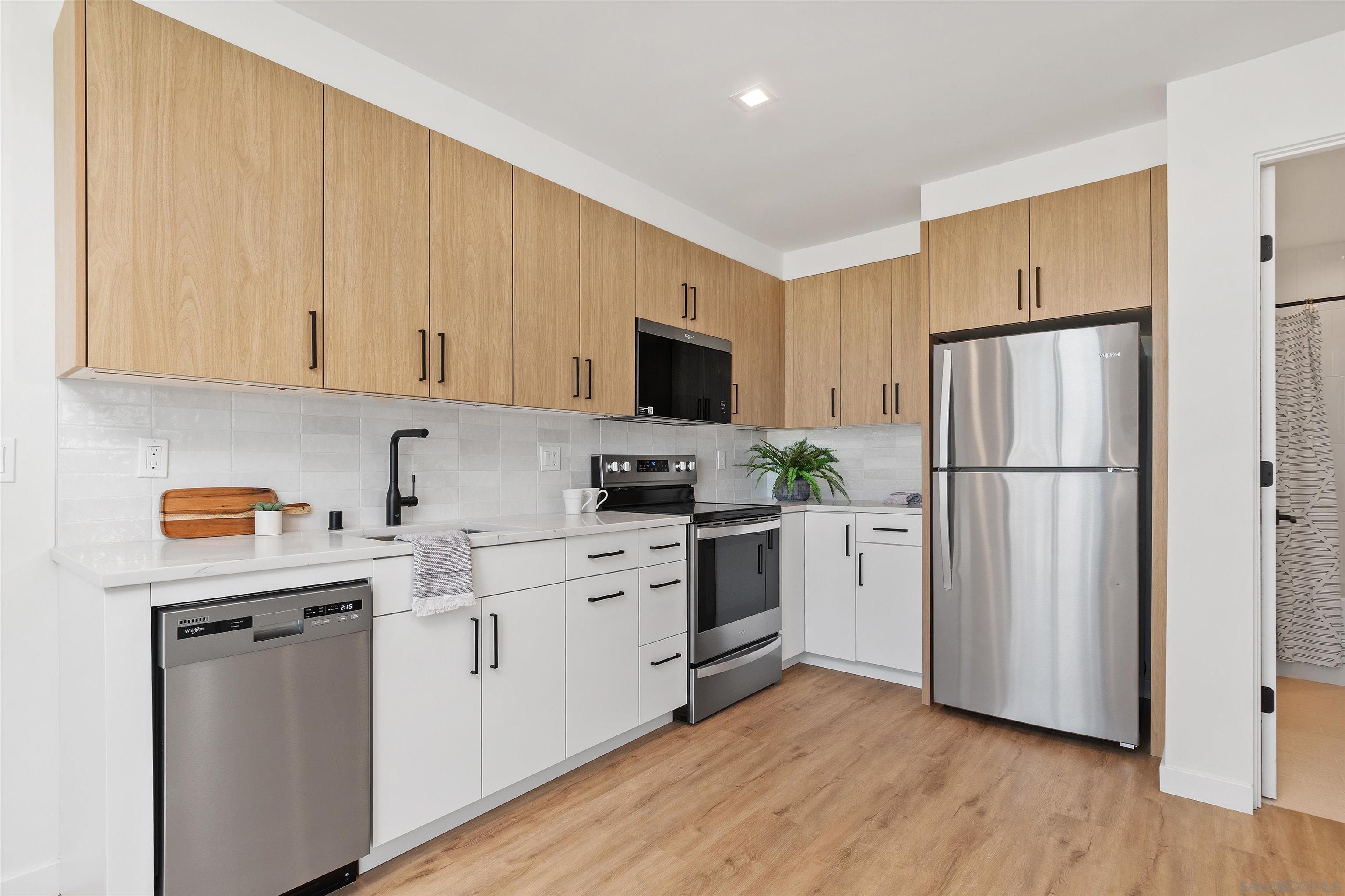 Detail Gallery Image 8 of 12 For 1111  Torrey Pines Rd  200, La Jolla,  CA 92037 - 1 Beds | 1 Baths