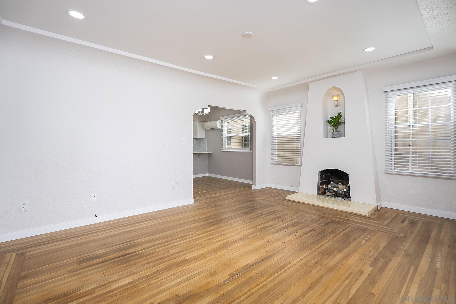 Detail Gallery Image 5 of 35 For 4337  Felton St, San Diego,  CA 92104 - 2 Beds | 2 Baths