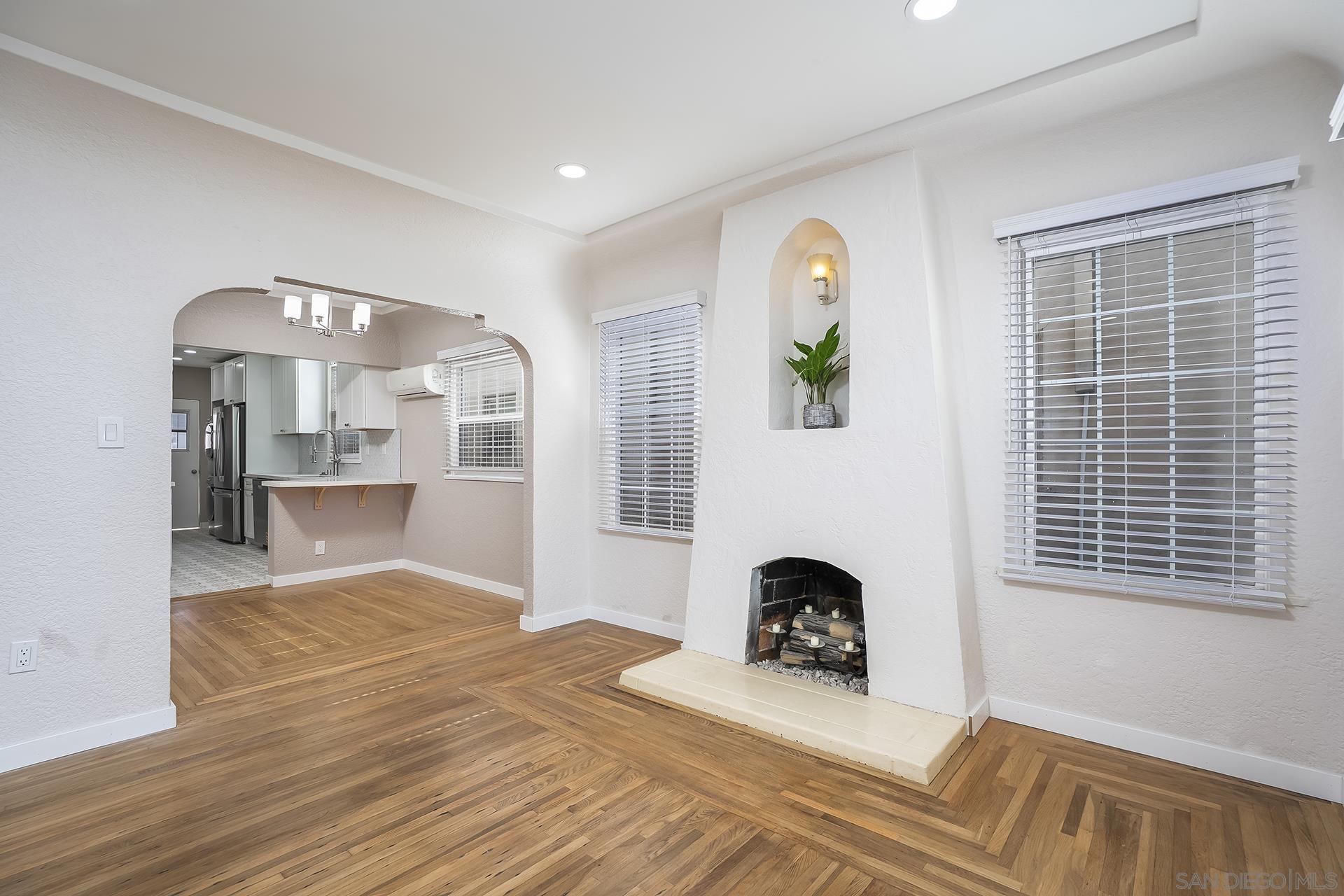 Detail Gallery Image 7 of 35 For 4337  Felton St, San Diego,  CA 92104 - 2 Beds | 2 Baths