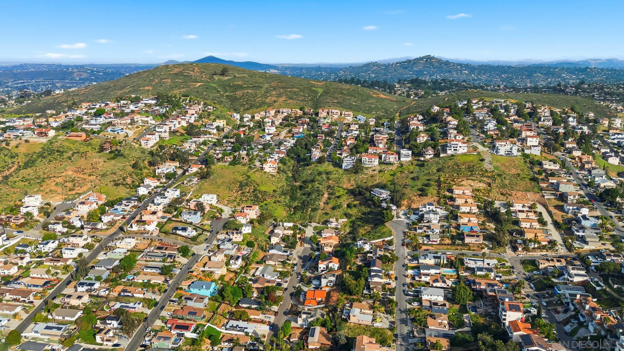 Detail Gallery Image 9 of 13 For , Spring Valley,  CA 91977 - – Beds | – Baths