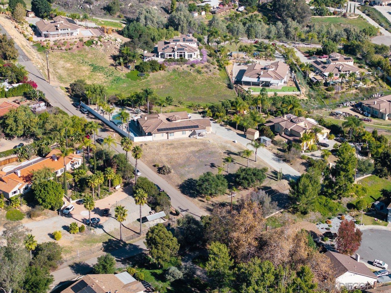 Detail Gallery Image 3 of 22 For 26025  Jack Rabbit Acres, Escondido,  CA 92026 - 3 Beds | 3 Baths