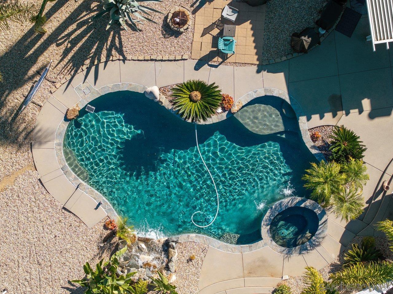 Detail Gallery Image 5 of 22 For 26025  Jack Rabbit Acres, Escondido,  CA 92026 - 3 Beds | 3 Baths