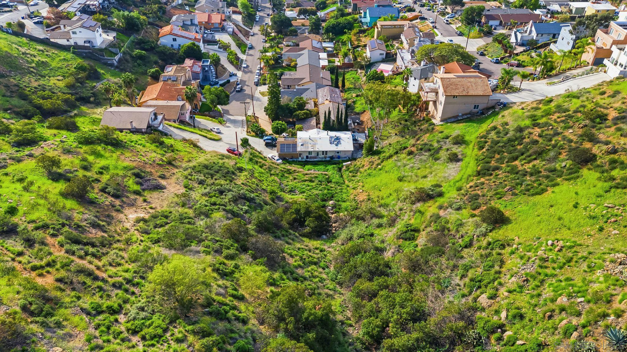 Detail Gallery Image 4 of 13 For , Spring Valley,  CA 91977 - – Beds | – Baths