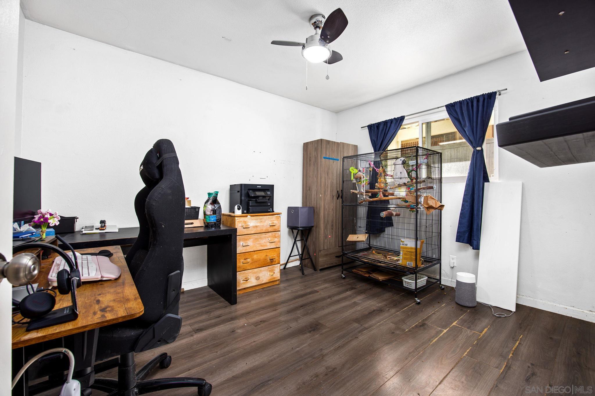 Detail Gallery Image 9 of 14 For 10726  Ironwood Ave, Santee,  CA 92071 - 4 Beds | 2 Baths