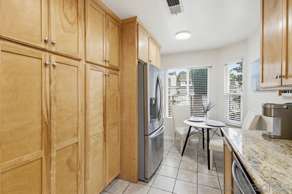 Detail Gallery Image 16 of 44 For 9525  High Park Ln, San Diego,  CA 92129 - 3 Beds | 2/1 Baths