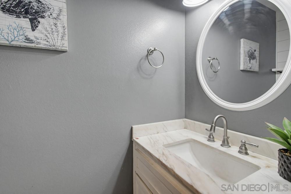 Detail Gallery Image 17 of 44 For 9525  High Park Ln, San Diego,  CA 92129 - 3 Beds | 2/1 Baths