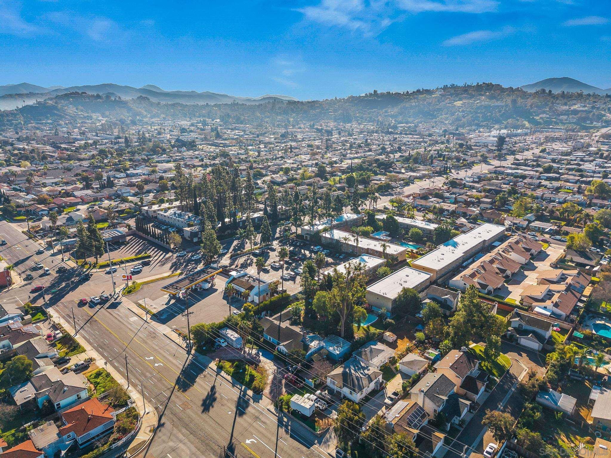 Detail Gallery Image 11 of 42 For 307 E Washington Ave, El Cajon,  CA 92020 - 4 Beds | 3 Baths