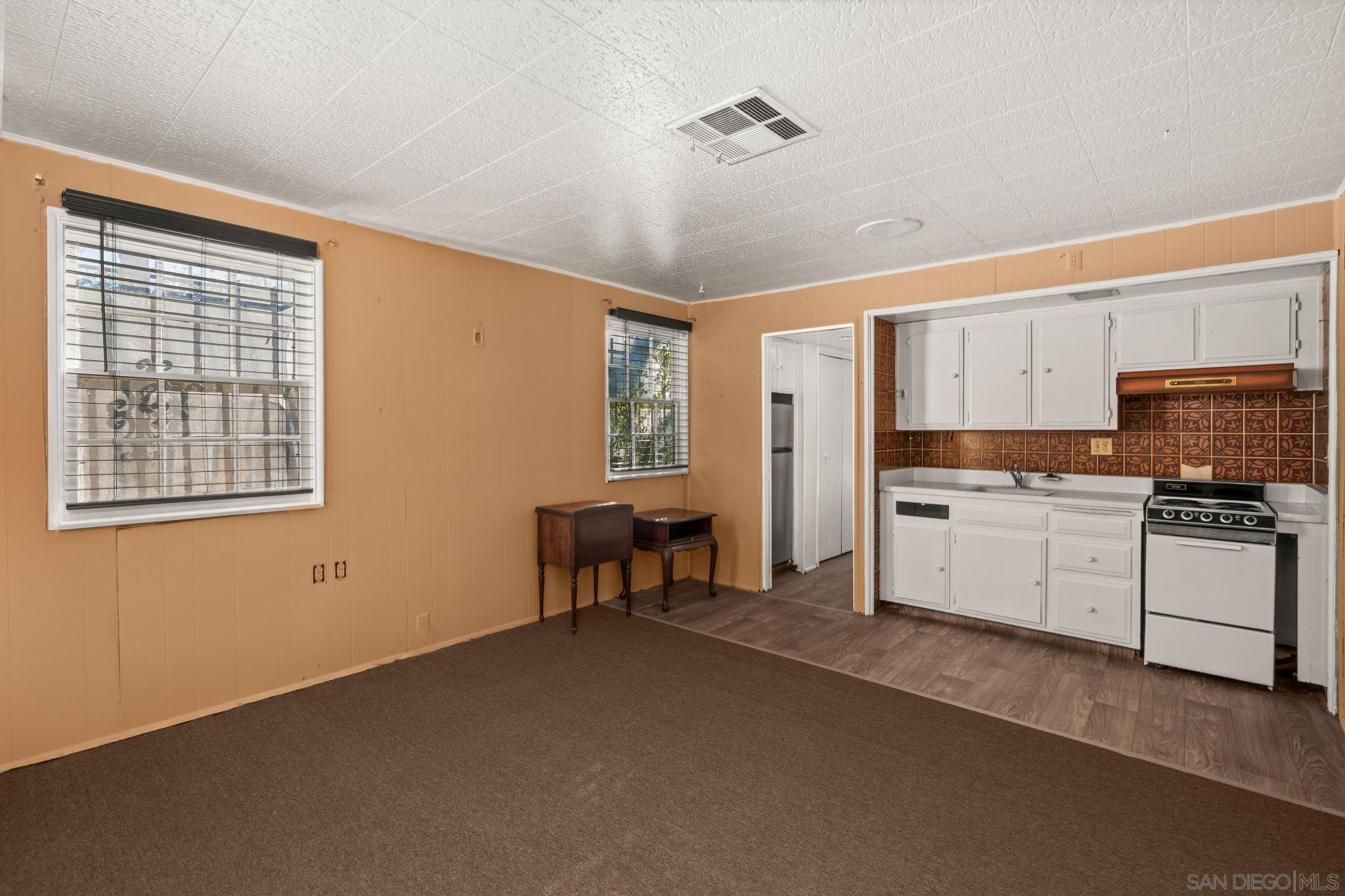 Detail Gallery Image 37 of 42 For 307 E Washington Ave, El Cajon,  CA 92020 - 4 Beds | 3 Baths