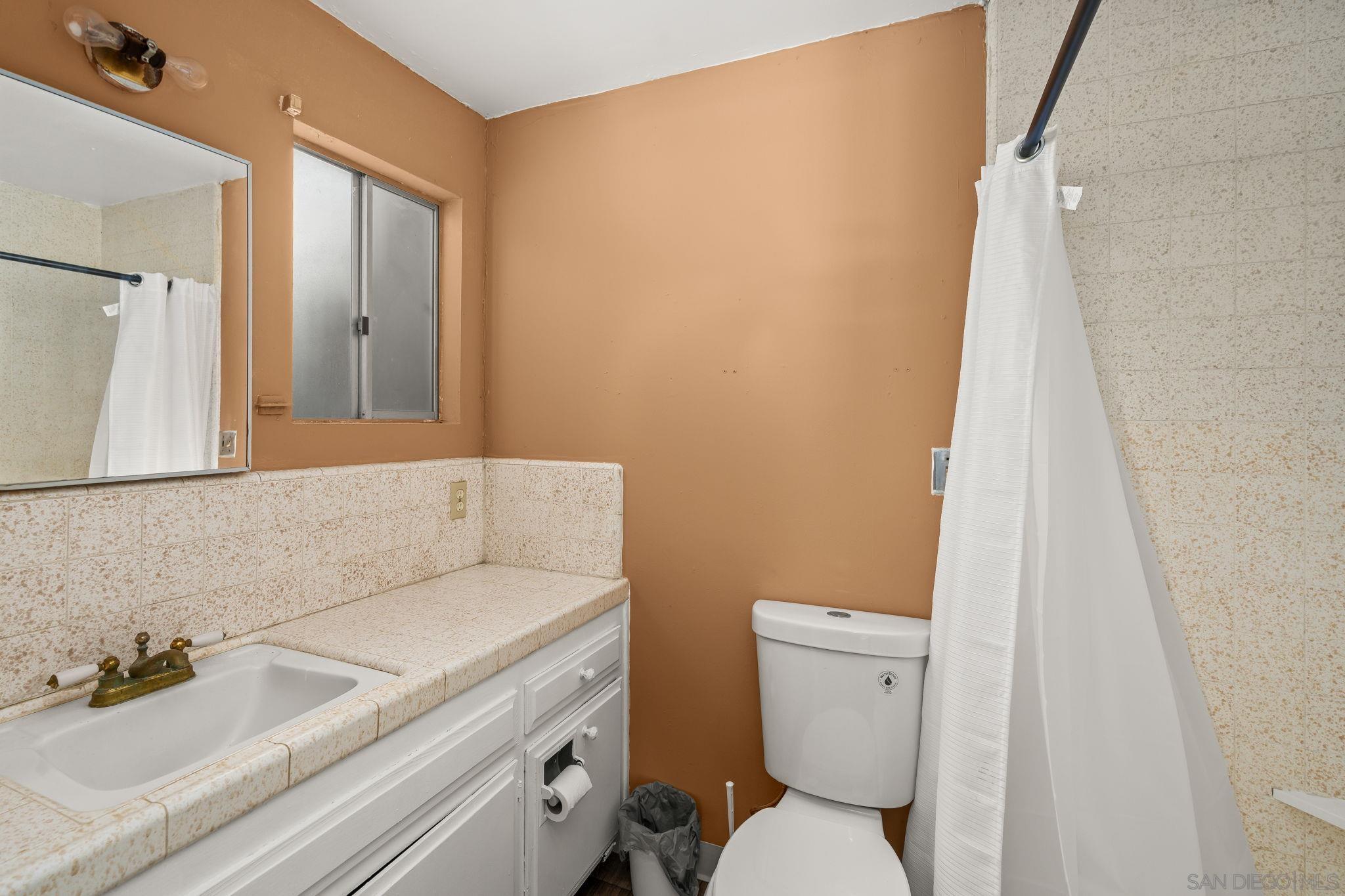 Detail Gallery Image 42 of 42 For 307 E Washington Ave, El Cajon,  CA 92020 - 4 Beds | 3 Baths