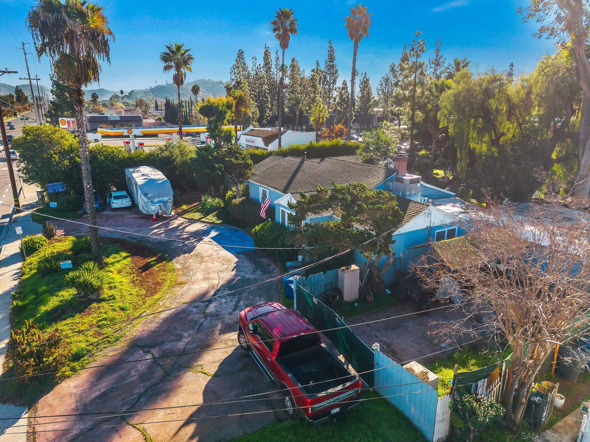 Detail Gallery Image 7 of 42 For 307 E Washington Ave, El Cajon,  CA 92020 - 4 Beds | 3 Baths