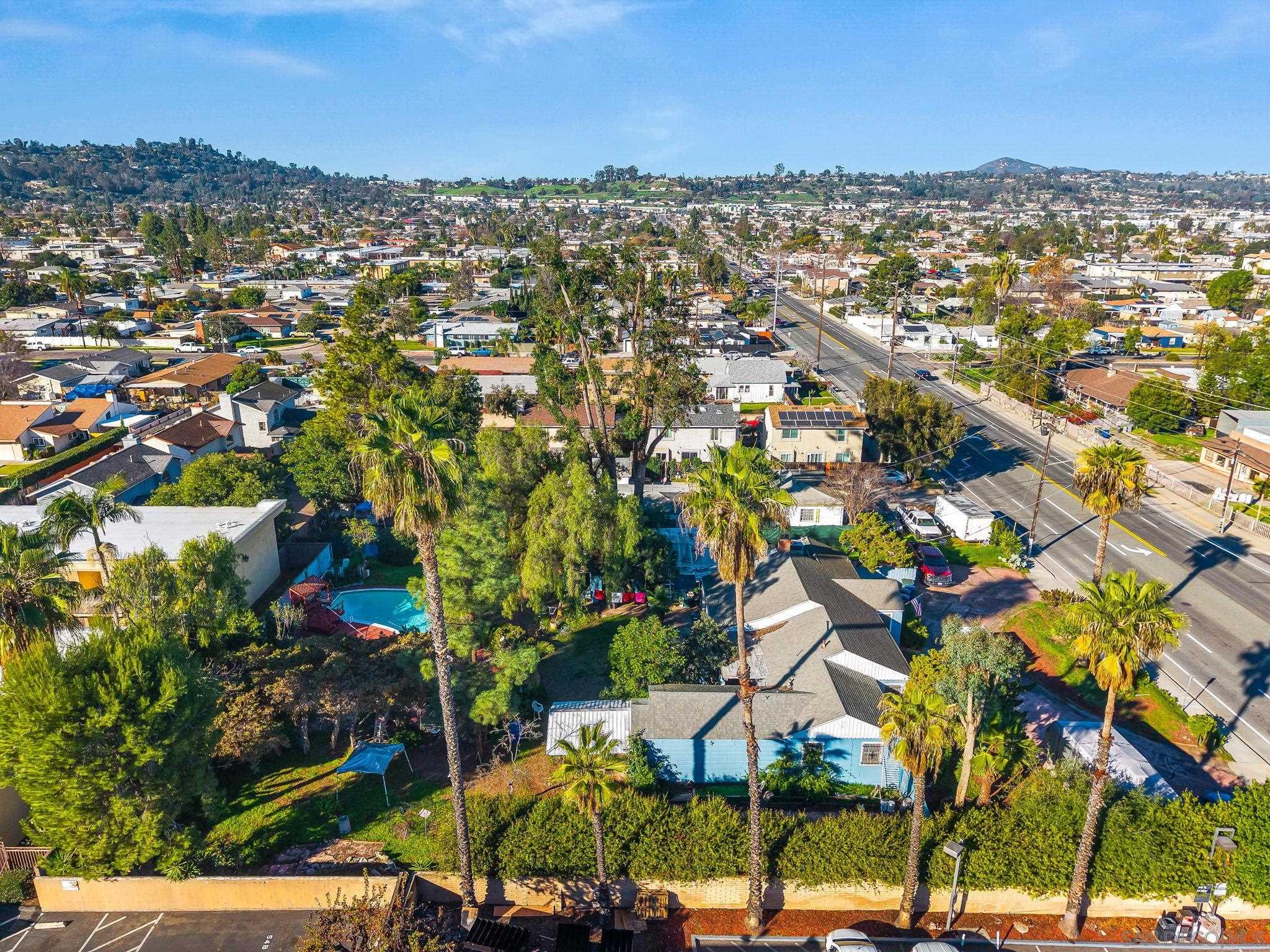 Detail Gallery Image 9 of 42 For 307 E Washington Ave, El Cajon,  CA 92020 - 4 Beds | 3 Baths