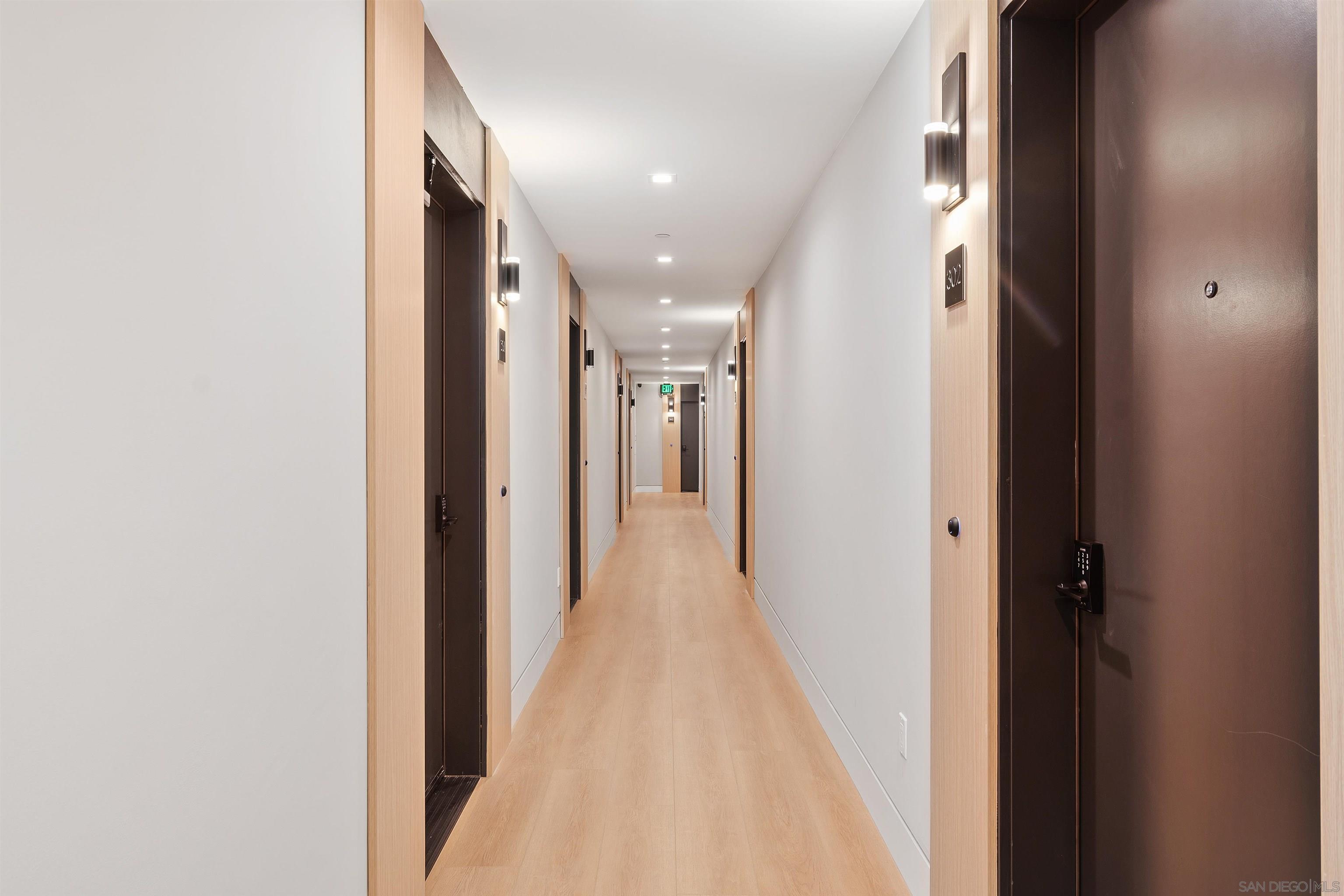 Detail Gallery Image 5 of 10 For 1111  Torrey Pines Rd.  203, La Jolla,  CA 92037 - 0 Beds | 1 Baths