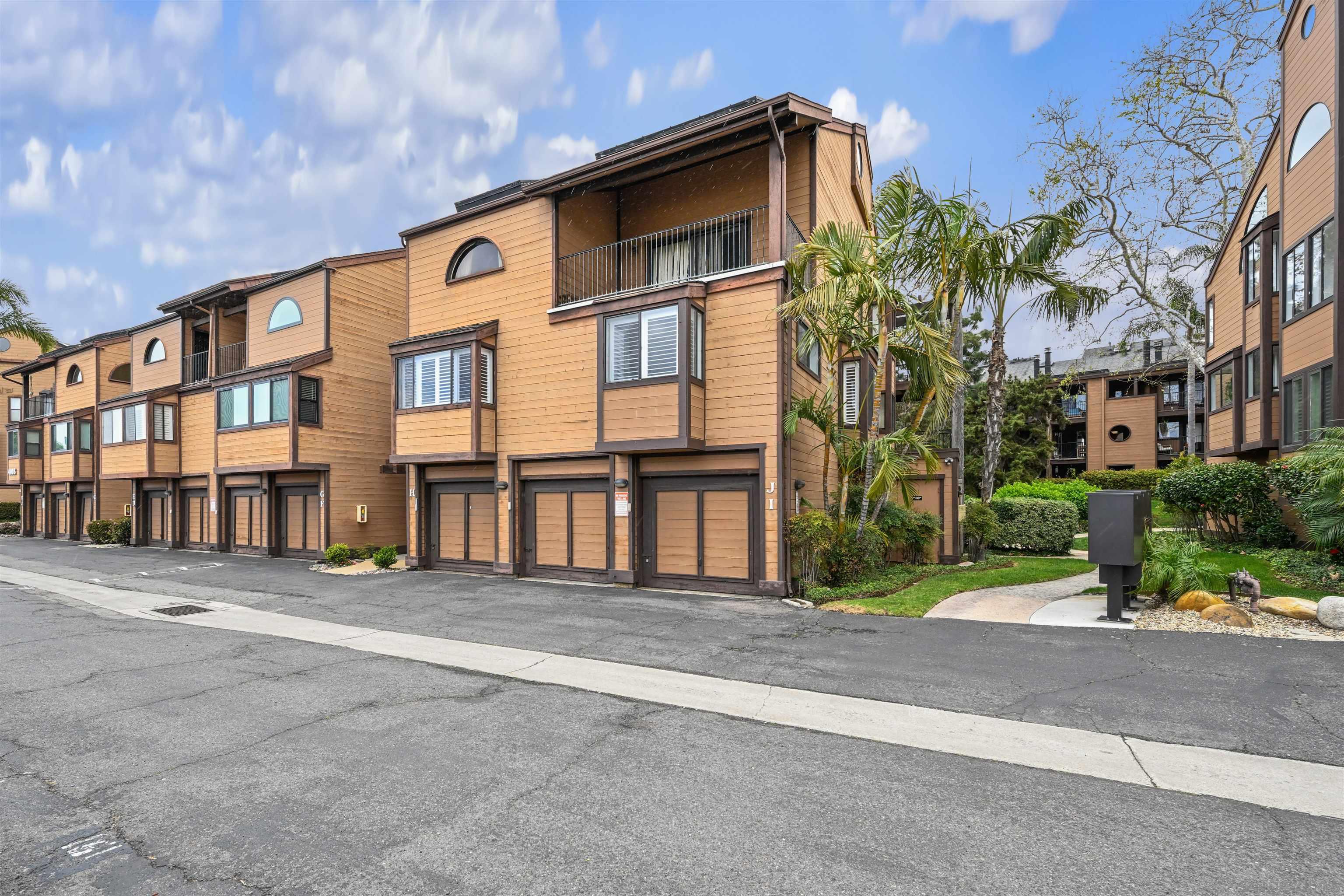 Detail Gallery Image 27 of 58 For 4008  Aguila St  #I,  Carlsbad,  CA 92008 - 2 Beds | 2/1 Baths