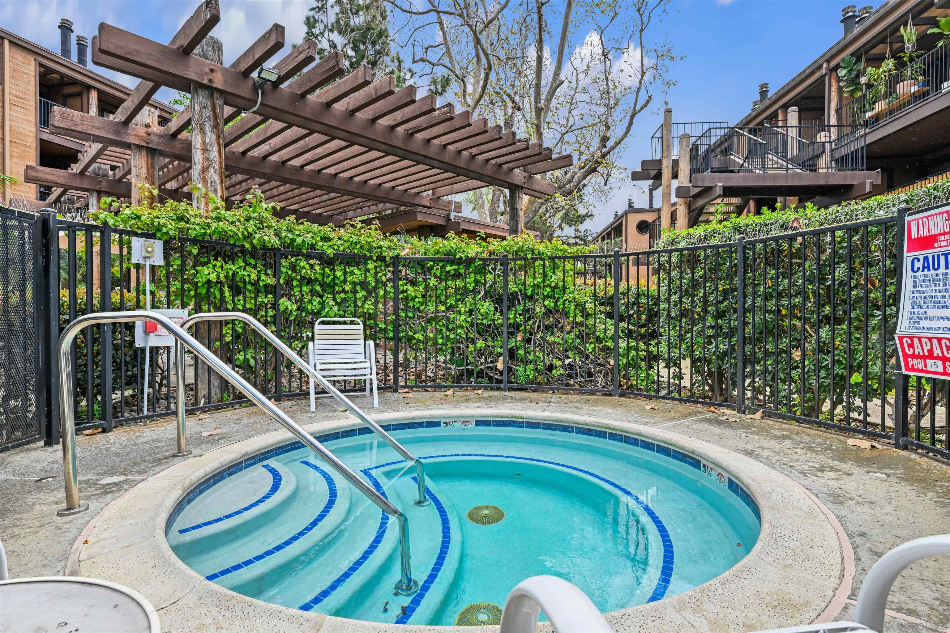 Detail Gallery Image 36 of 58 For 4008  Aguila St  #I,  Carlsbad,  CA 92008 - 2 Beds | 2/1 Baths