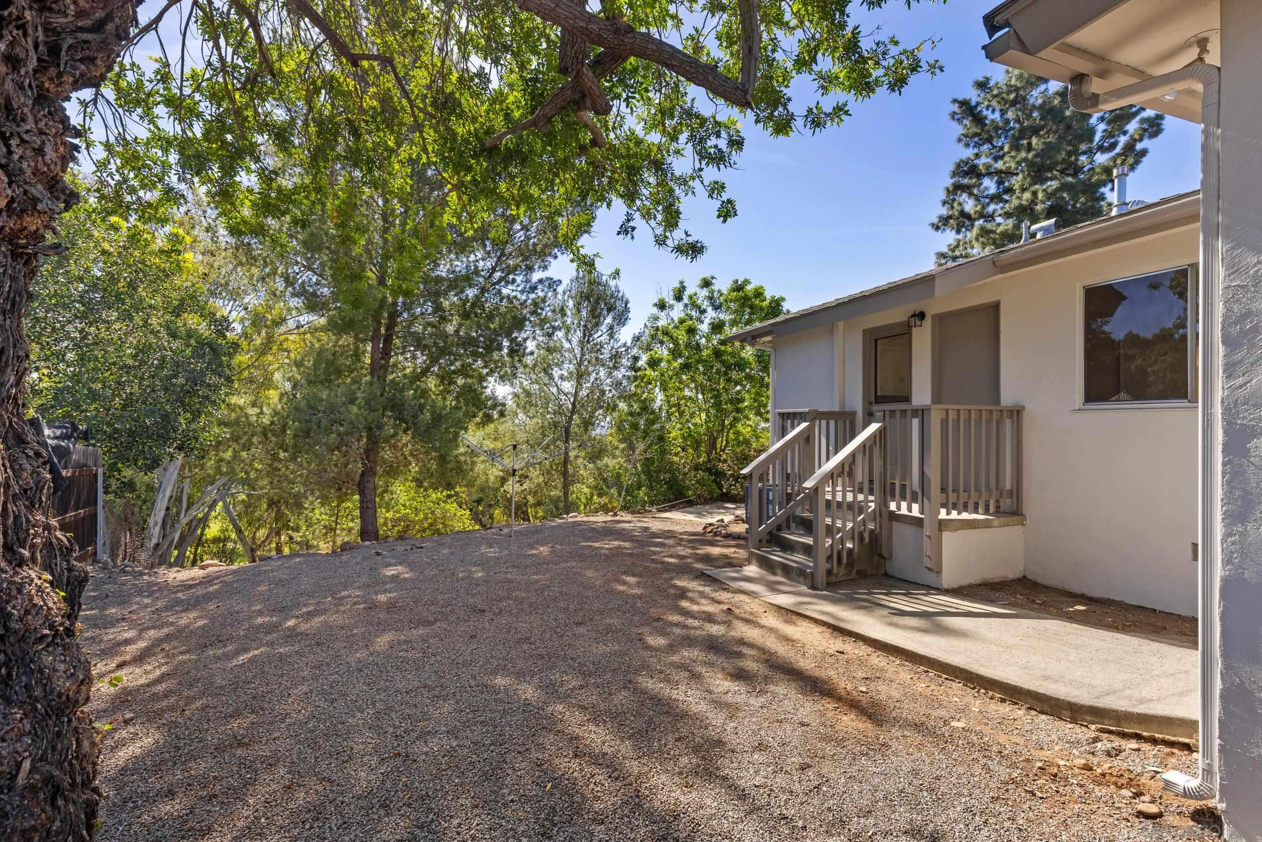 Detail Gallery Image 36 of 50 For 905  Loma Ct, El Cajon,  CA 92020 - 2 Beds | 1 Baths