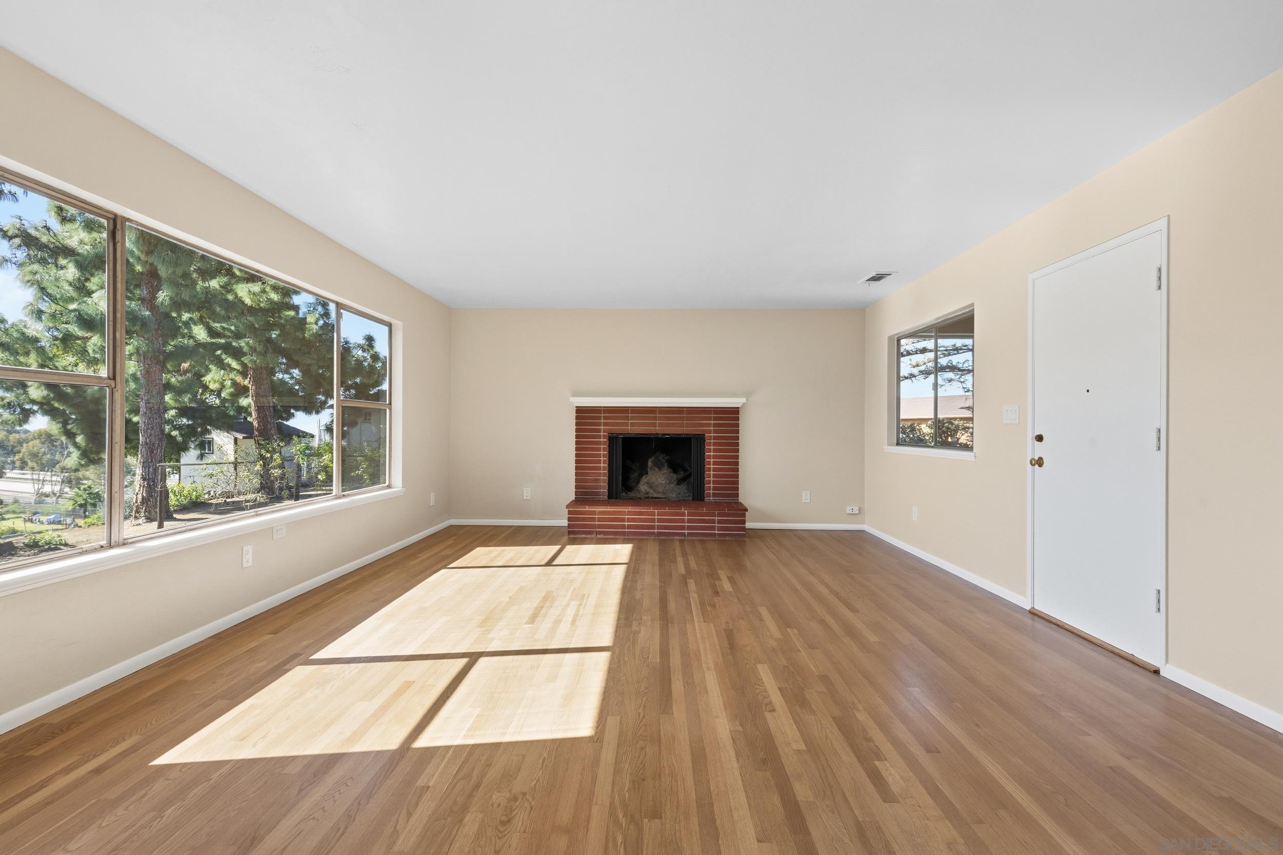 Detail Gallery Image 6 of 50 For 905  Loma Ct, El Cajon,  CA 92020 - 2 Beds | 1 Baths