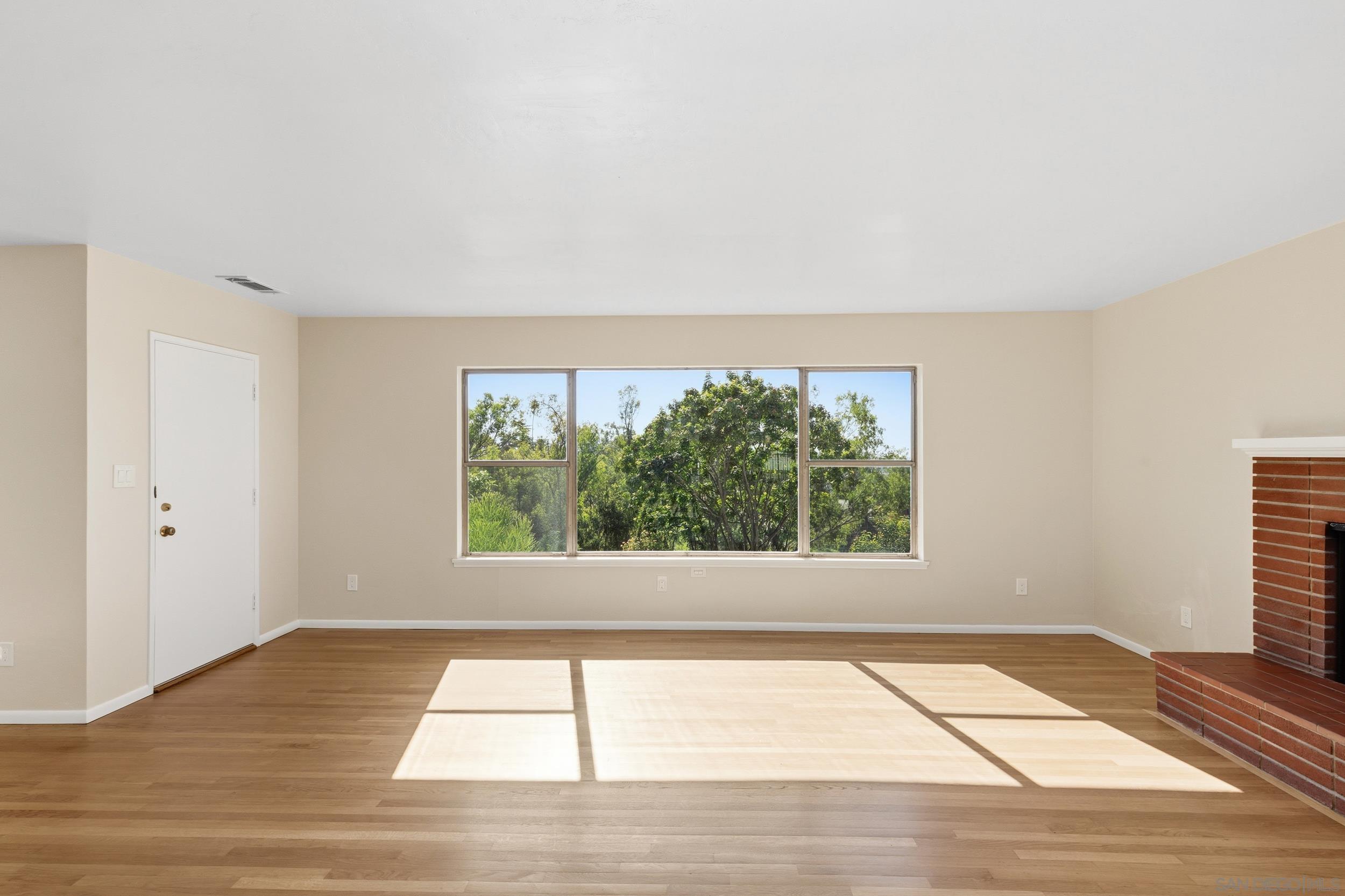 Detail Gallery Image 7 of 50 For 905  Loma Ct, El Cajon,  CA 92020 - 2 Beds | 1 Baths