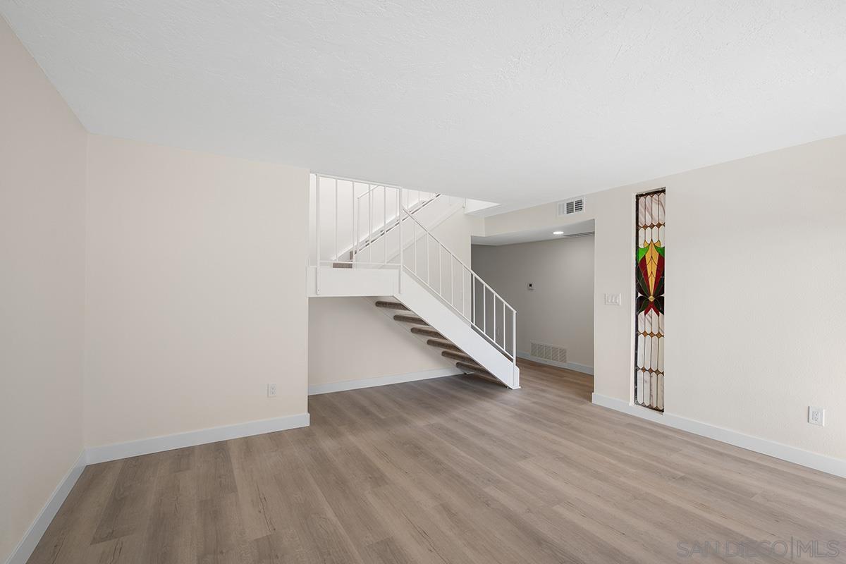 Detail Gallery Image 12 of 43 For 5352  Lake Murray Blvd, La Mesa,  CA 91942 - 2 Beds | 2/1 Baths