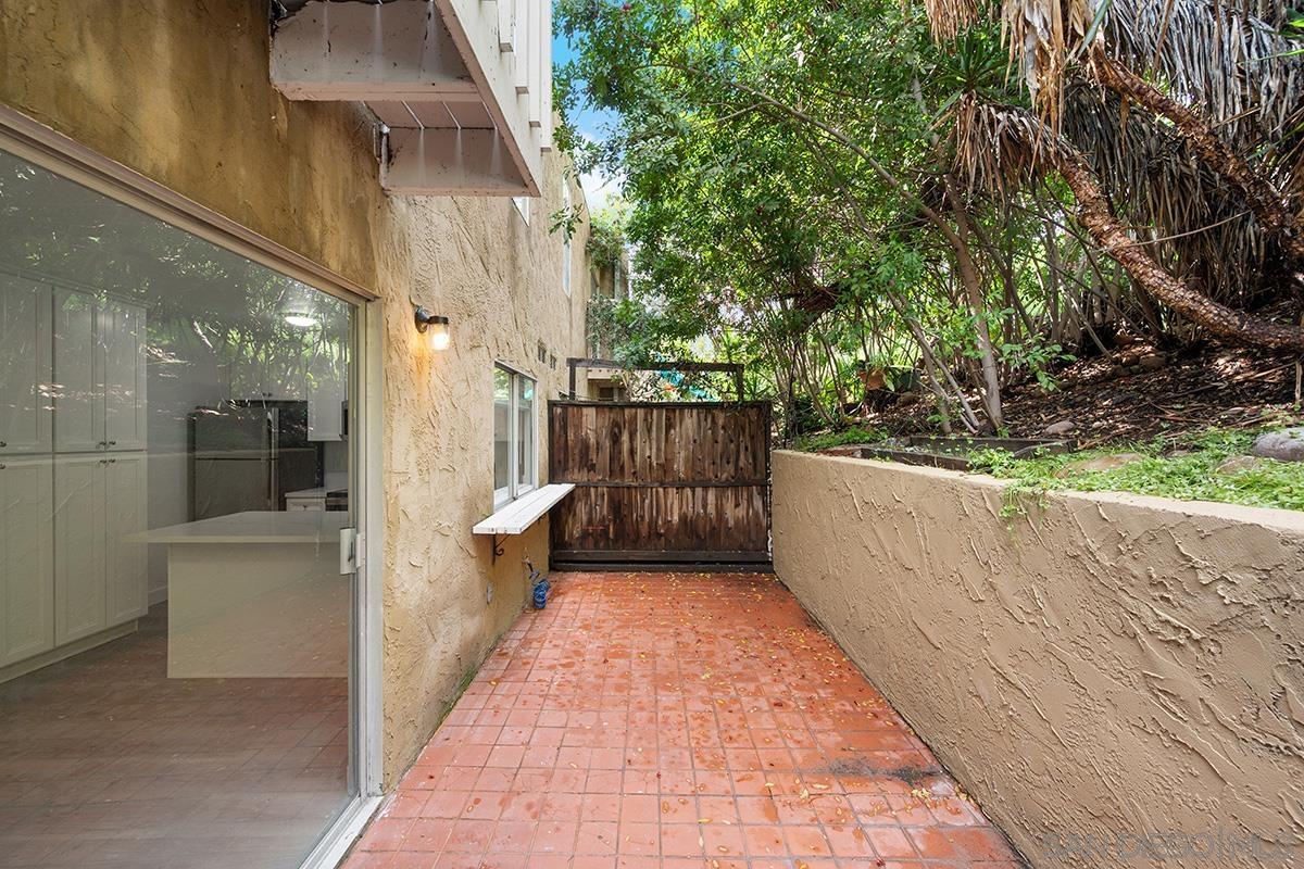 Detail Gallery Image 19 of 43 For 5352  Lake Murray Blvd, La Mesa,  CA 91942 - 2 Beds | 2/1 Baths