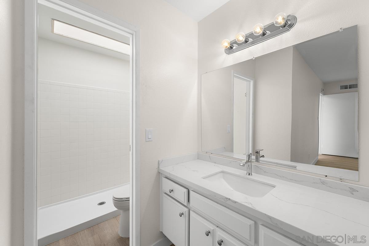 Detail Gallery Image 39 of 43 For 5352  Lake Murray Blvd, La Mesa,  CA 91942 - 2 Beds | 2/1 Baths