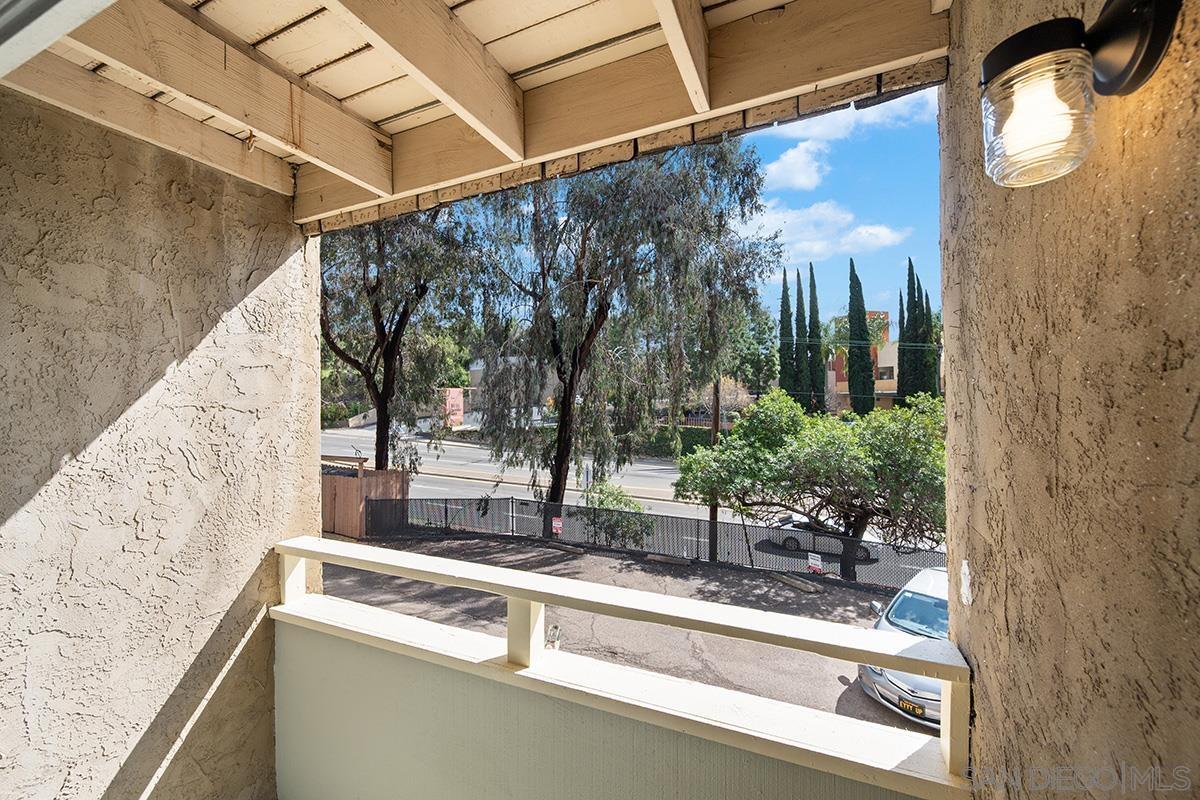 Detail Gallery Image 10 of 43 For 5352  Lake Murray Blvd, La Mesa,  CA 91942 - 2 Beds | 2/1 Baths