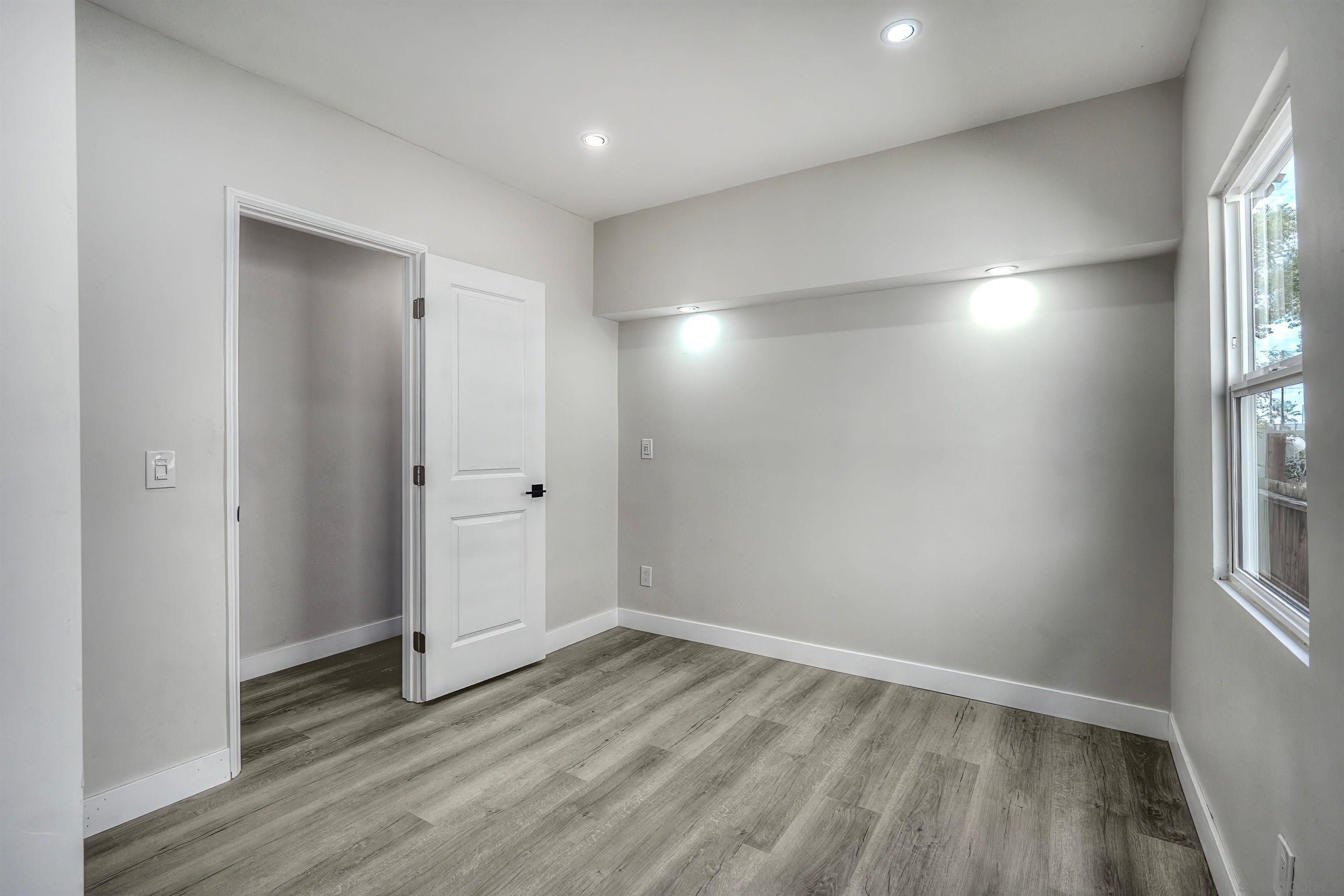 Detail Gallery Image 14 of 32 For 2548  Island Ave, San Diego,  CA 92102 - 4 Beds | 2 Baths