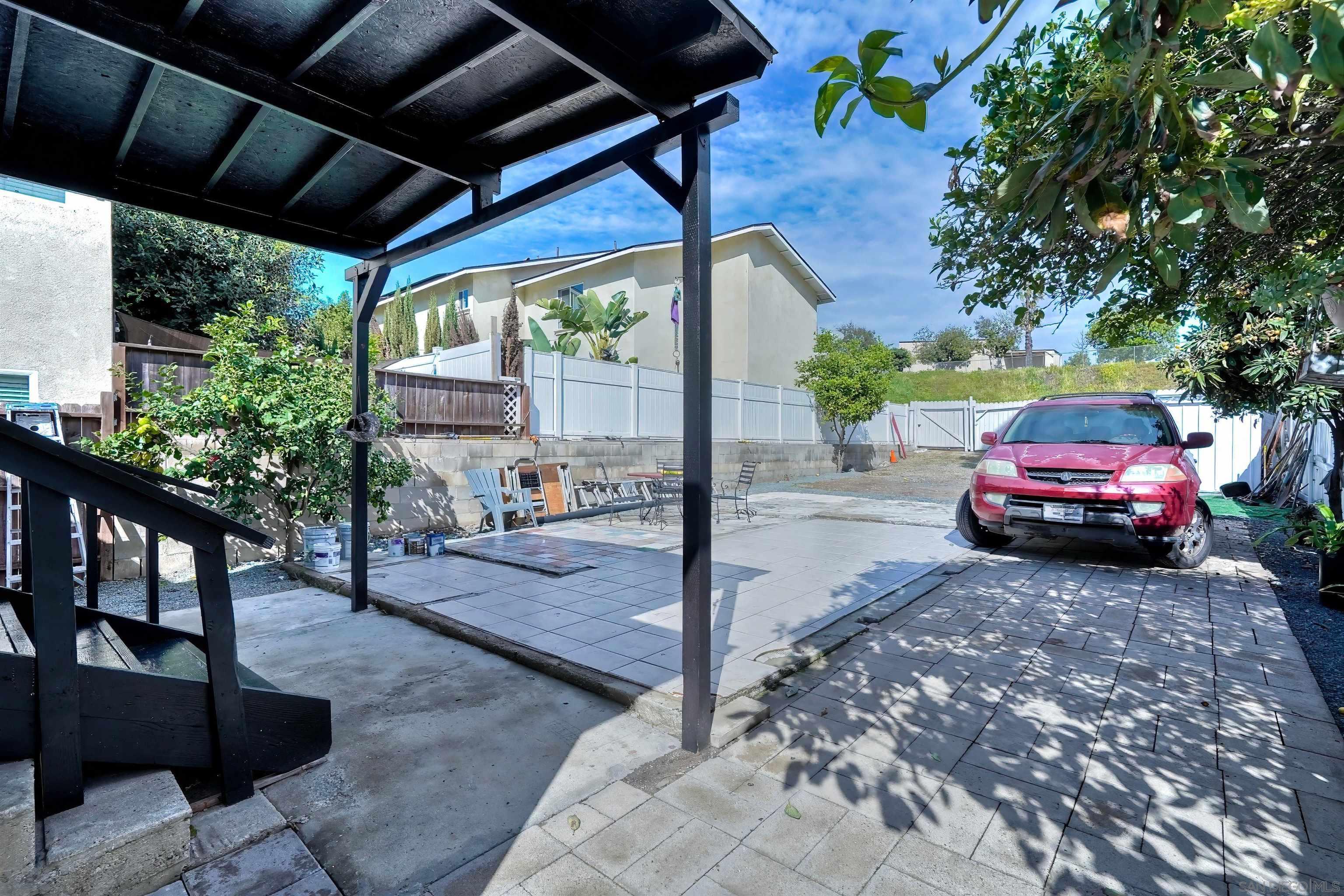 Detail Gallery Image 29 of 32 For 2548  Island Ave, San Diego,  CA 92102 - 4 Beds | 2 Baths