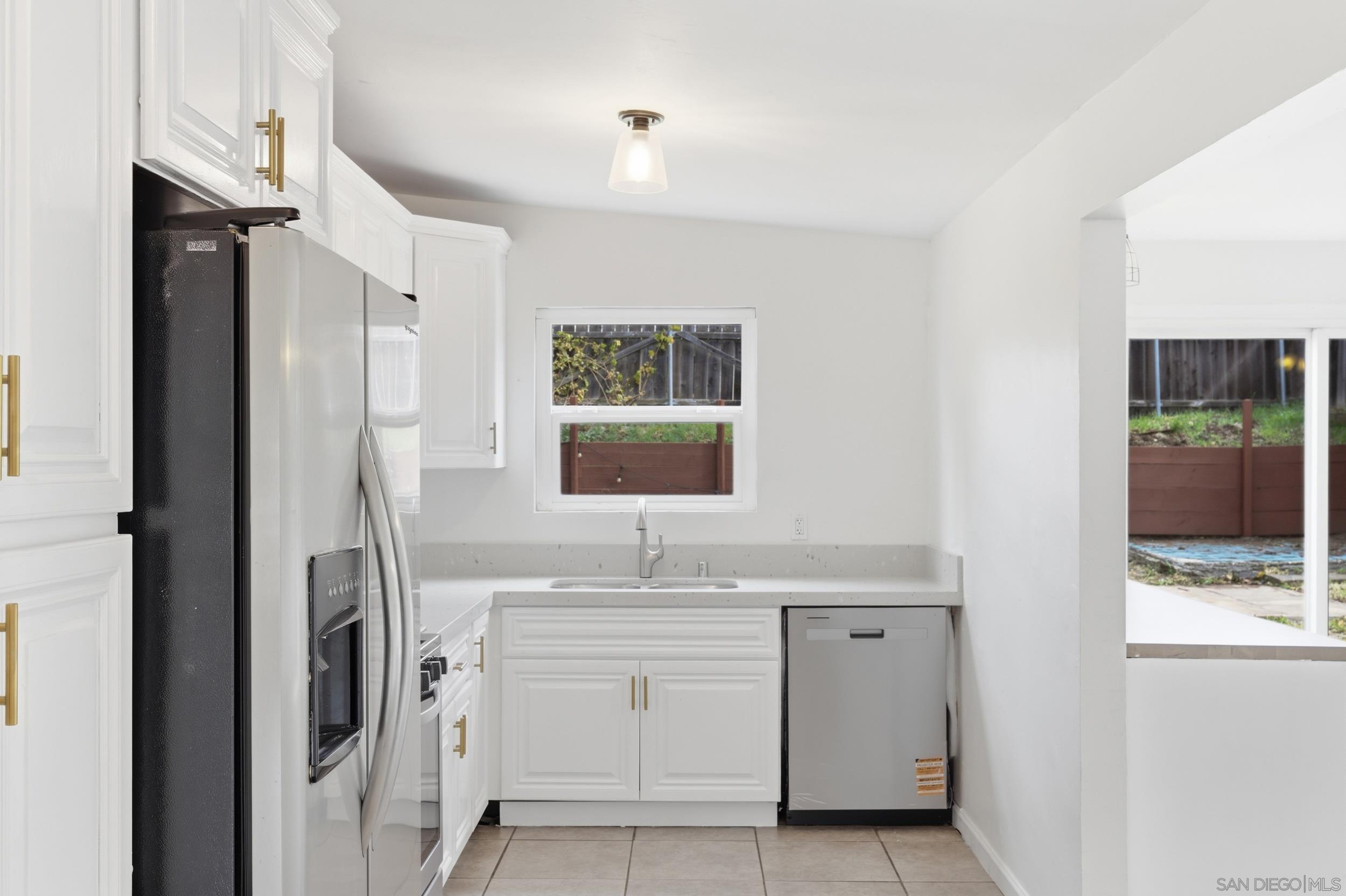 Detail Gallery Image 11 of 29 For 9241  Bloomdale St, Santee,  CA 92071 - 3 Beds | 2 Baths