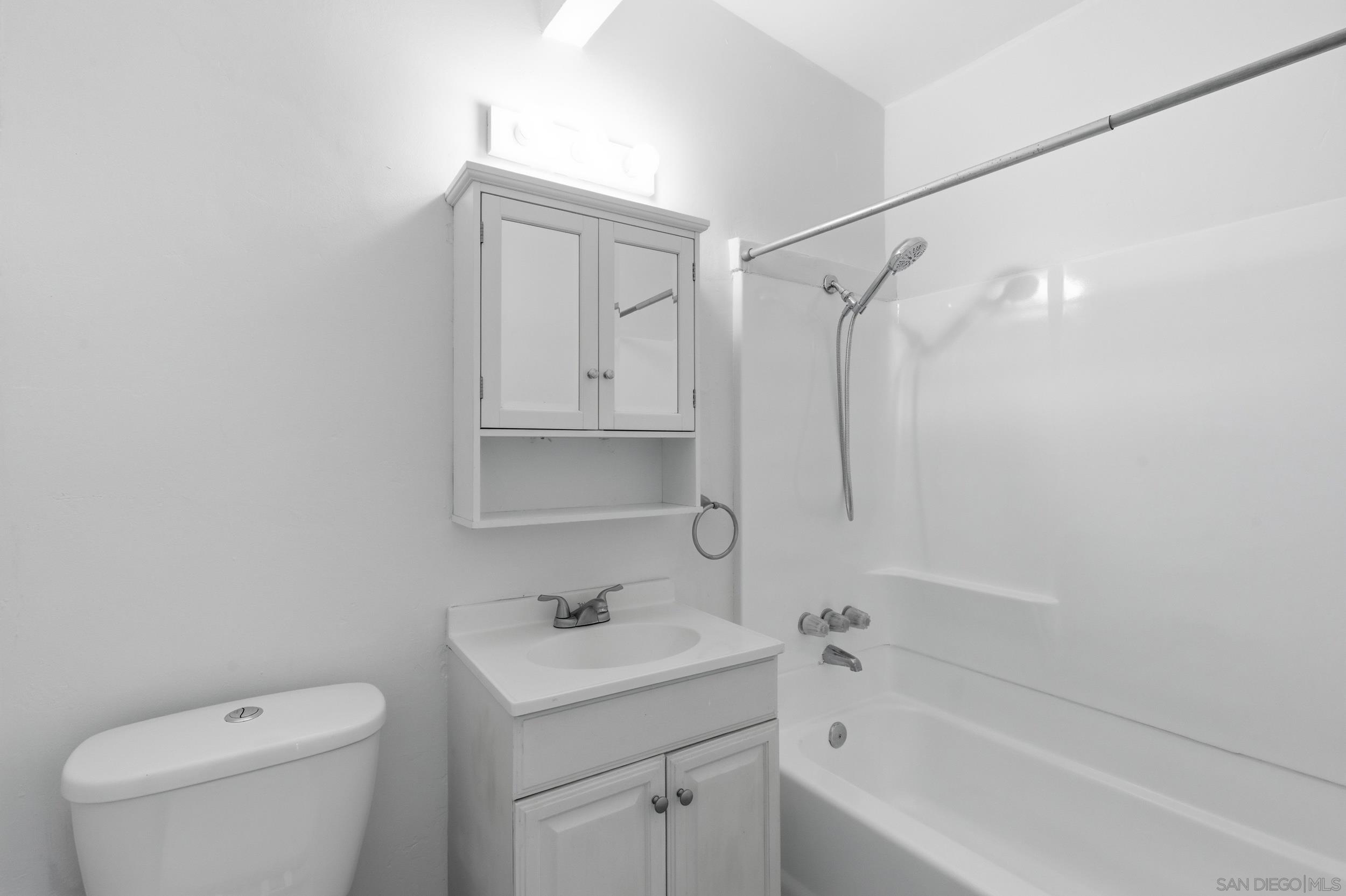 Detail Gallery Image 21 of 29 For 9241  Bloomdale St, Santee,  CA 92071 - 3 Beds | 2 Baths