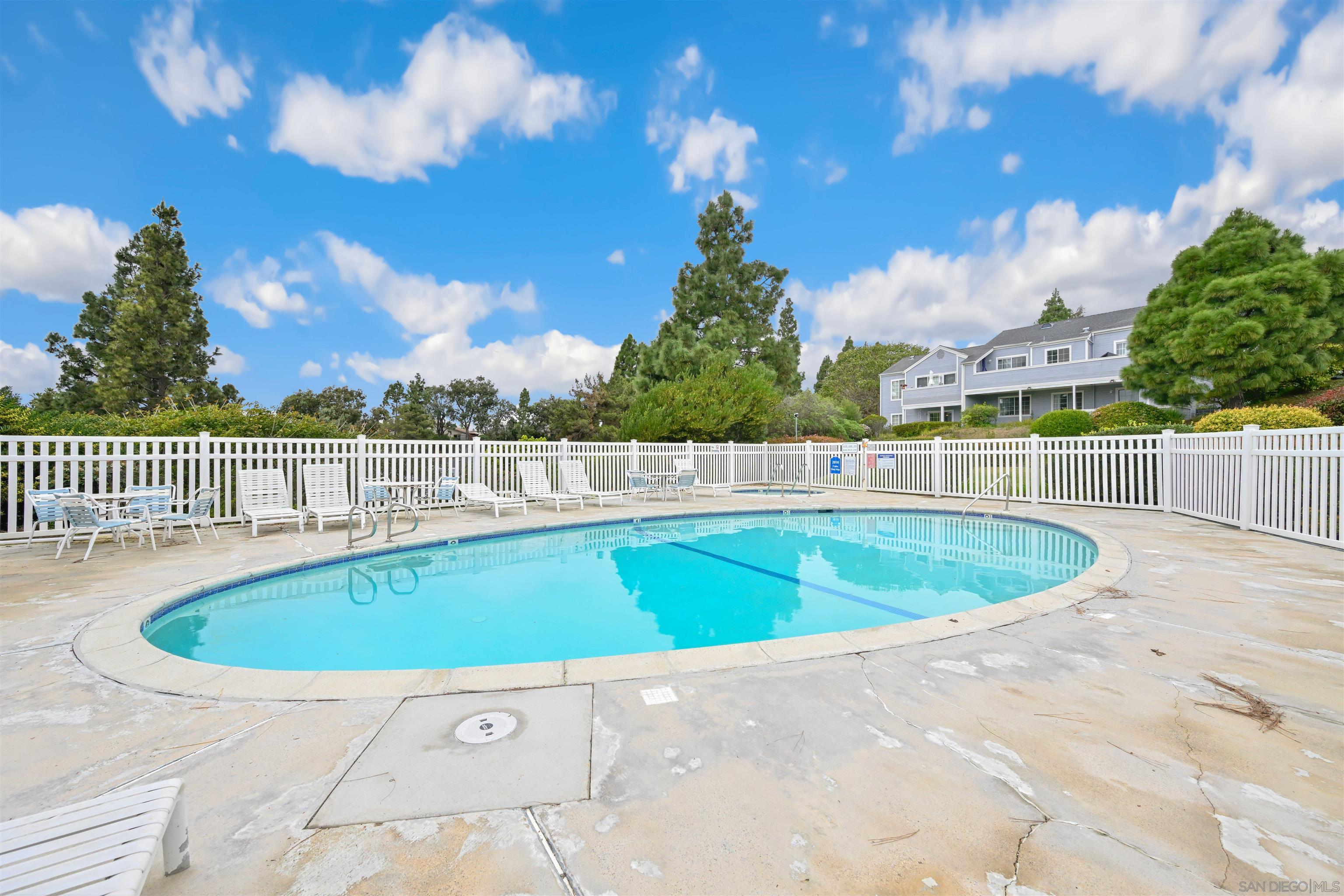 Detail Gallery Image 22 of 25 For 2835  Valley Vista Way, Oceanside,  CA 92054 - 2 Beds | 2/1 Baths