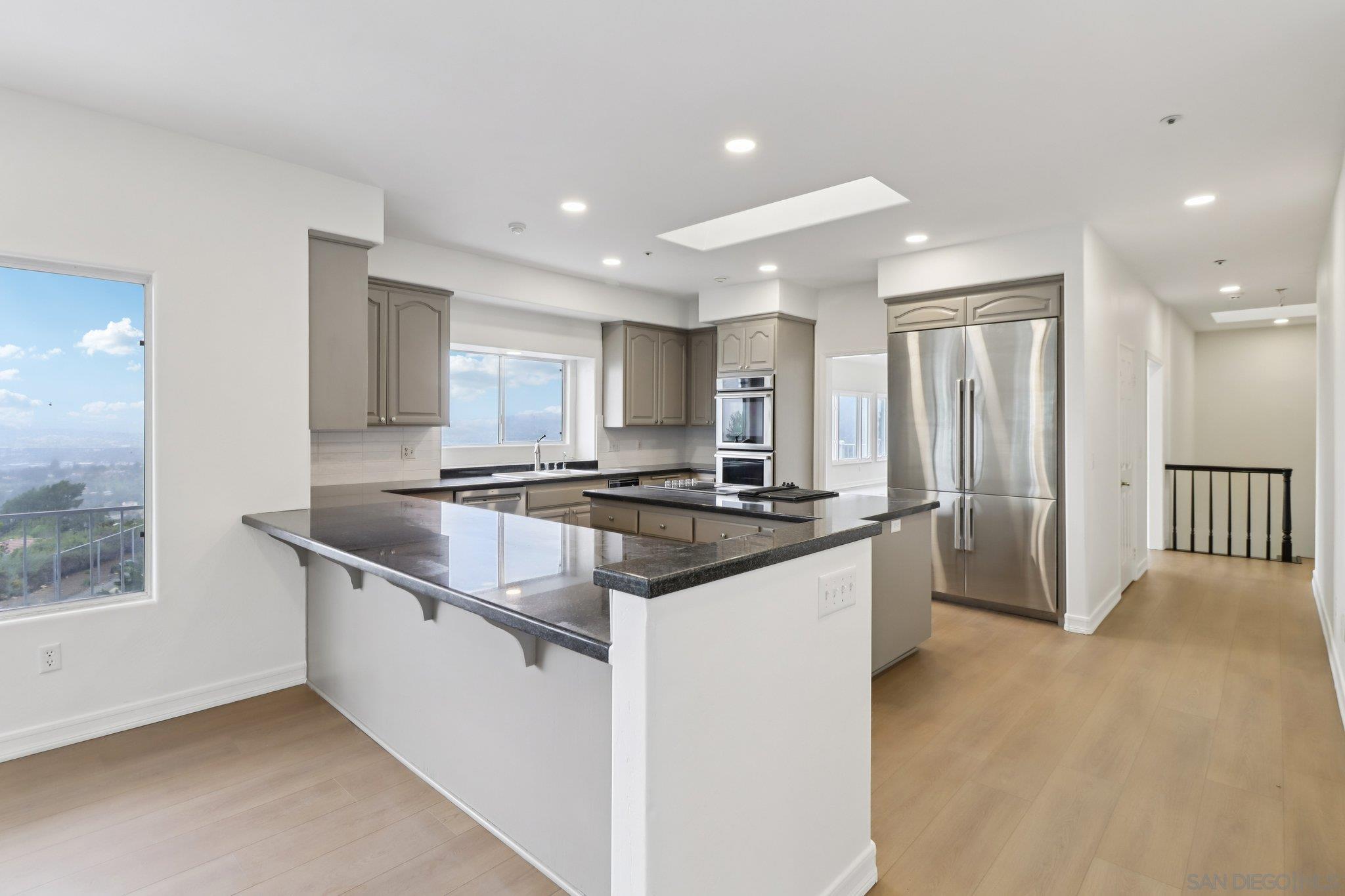 Detail Gallery Image 16 of 57 For 1240  Vista Sierra Drive, El Cajon,  CA 92019 - 5 Beds | 4 Baths