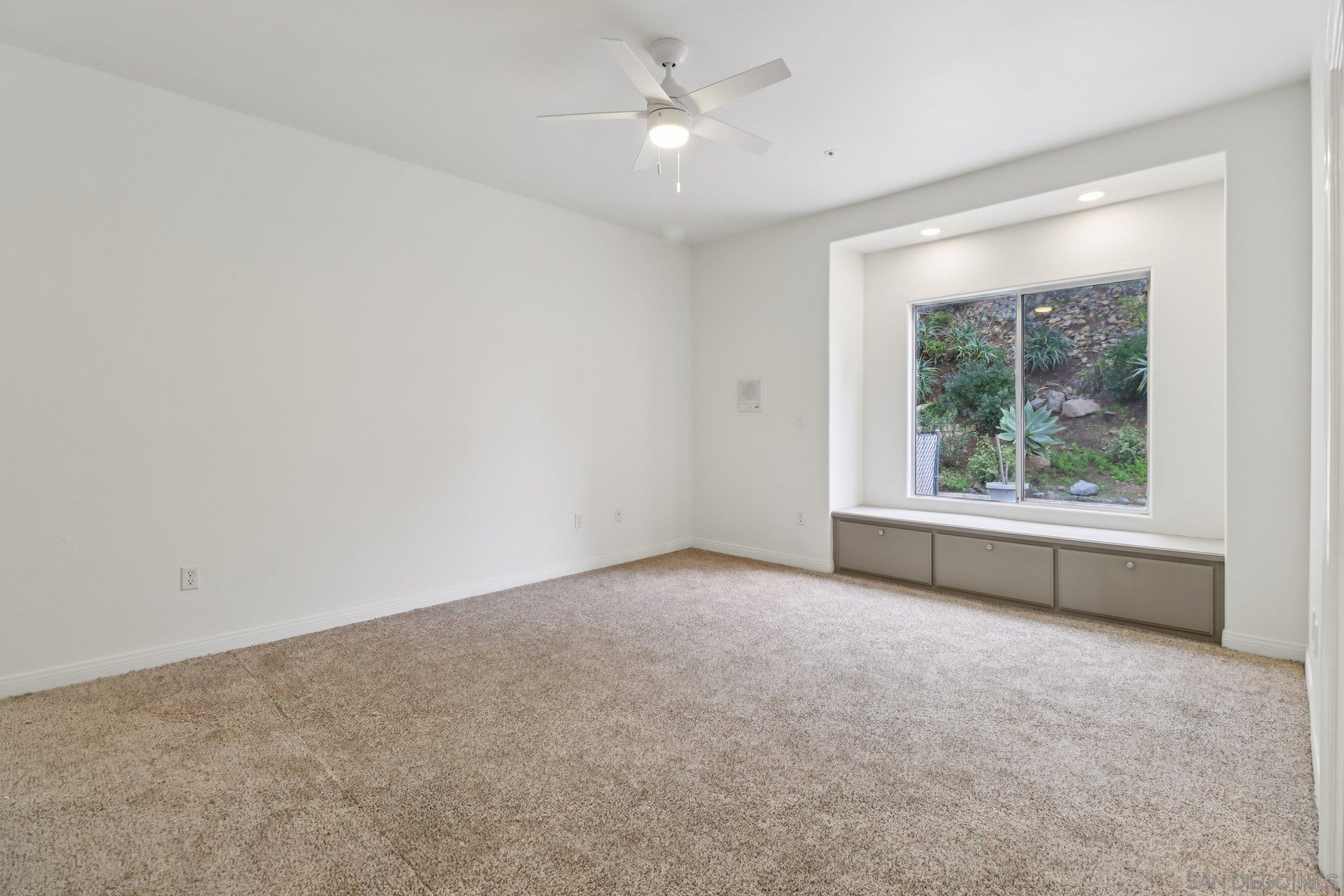 Detail Gallery Image 27 of 57 For 1240  Vista Sierra Drive, El Cajon,  CA 92019 - 5 Beds | 4 Baths