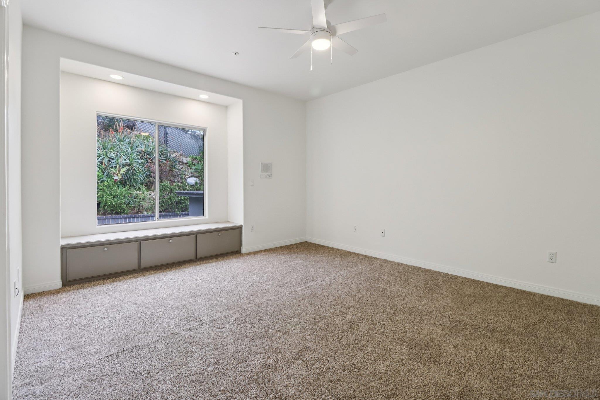 Detail Gallery Image 28 of 57 For 1240  Vista Sierra Drive, El Cajon,  CA 92019 - 5 Beds | 4 Baths