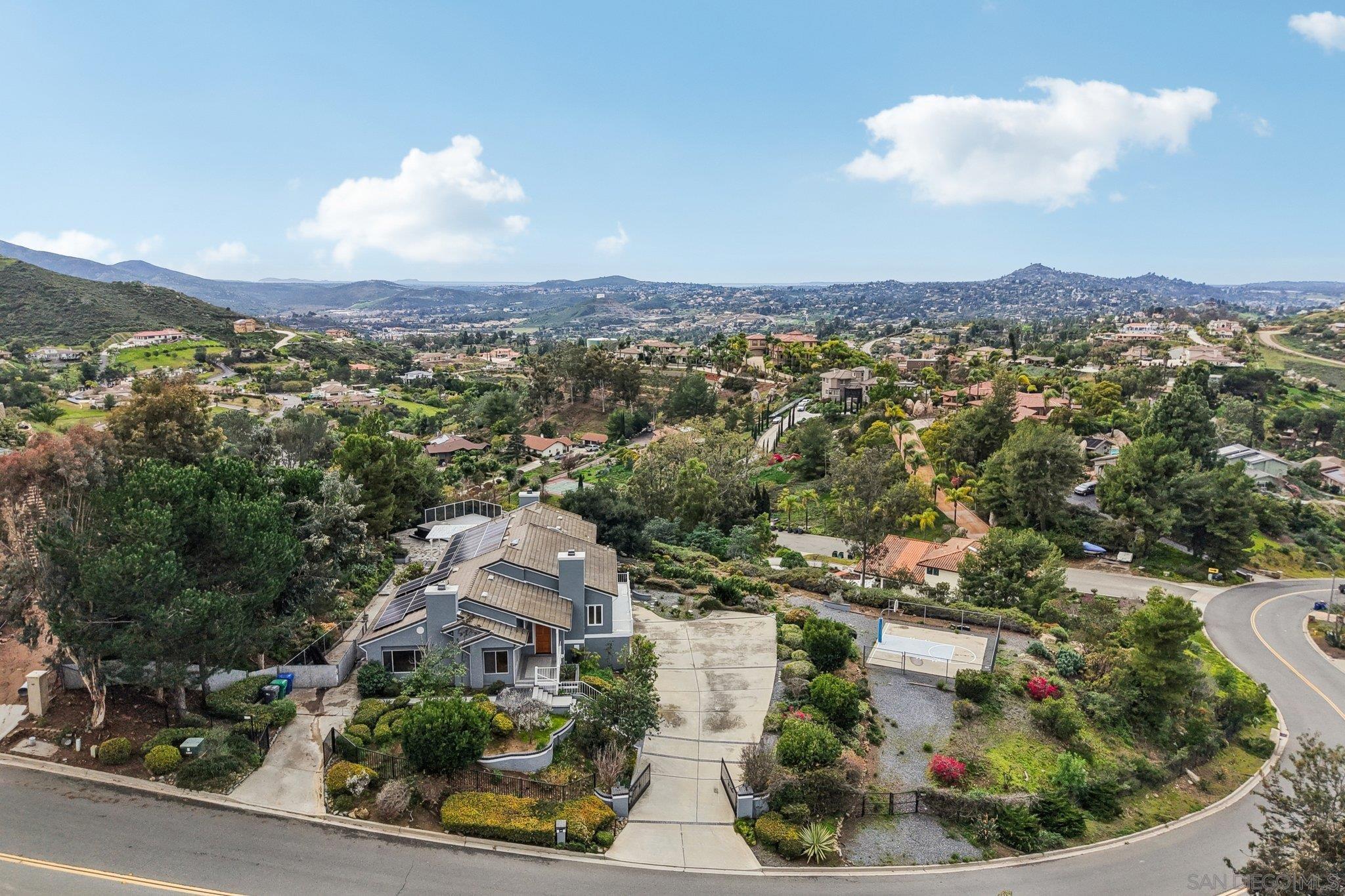 Detail Gallery Image 47 of 57 For 1240  Vista Sierra Drive, El Cajon,  CA 92019 - 5 Beds | 4 Baths