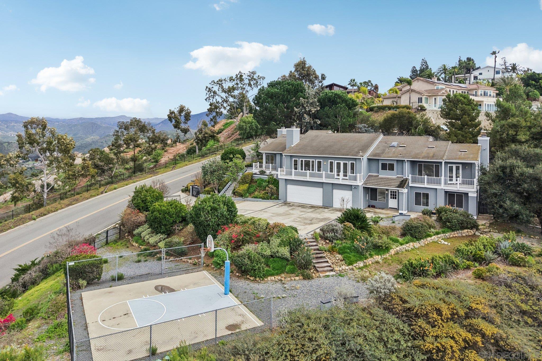 Detail Gallery Image 50 of 57 For 1240  Vista Sierra Drive, El Cajon,  CA 92019 - 5 Beds | 4 Baths