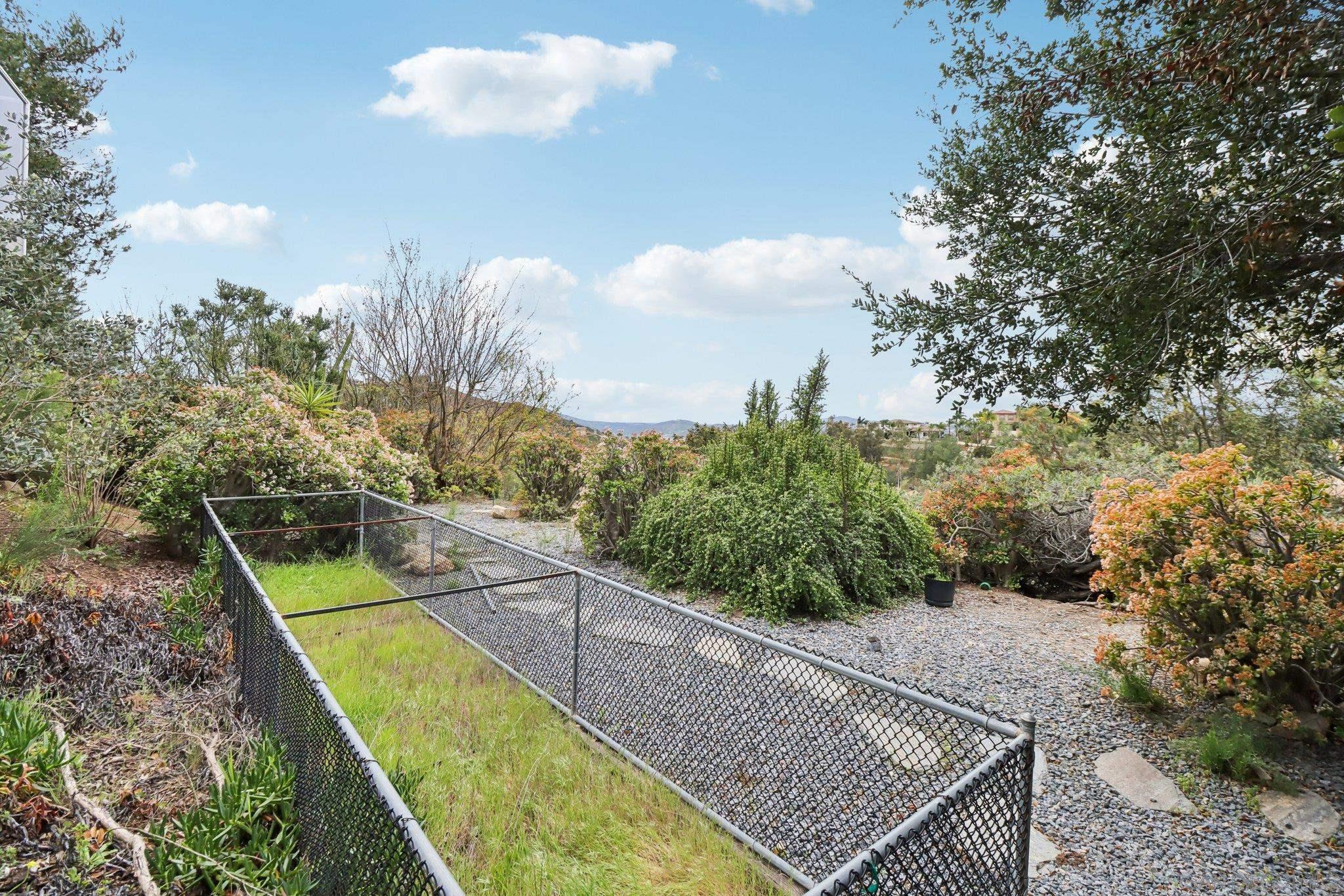 Detail Gallery Image 52 of 58 For 1240  Vista Sierra Drive, El Cajon,  CA 92019 - 5 Beds | 4 Baths