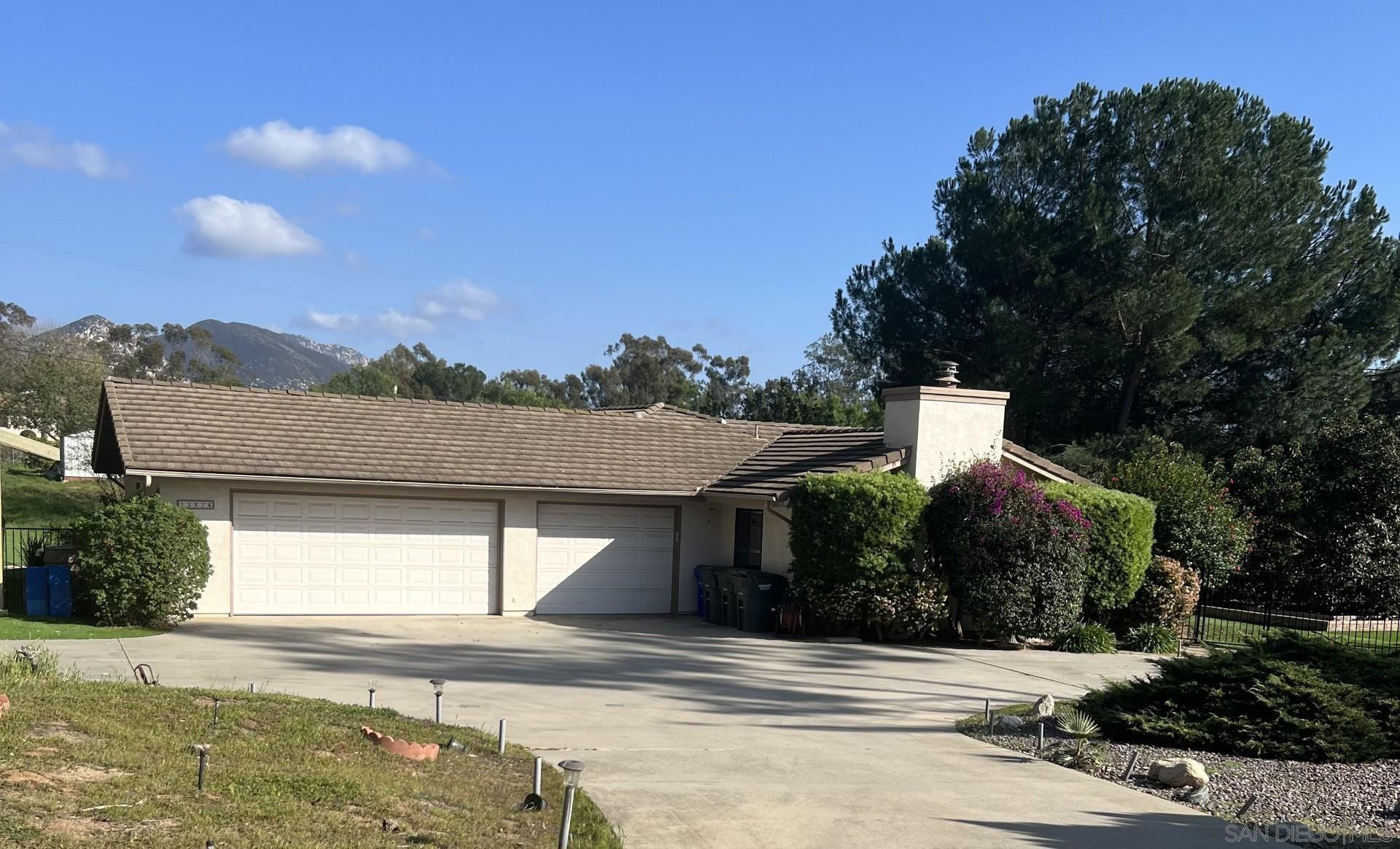 Detail Gallery Image 3 of 20 For 15976  Eagle View Ln, Valley Center,  CA 92082 - 4 Beds | 2 Baths