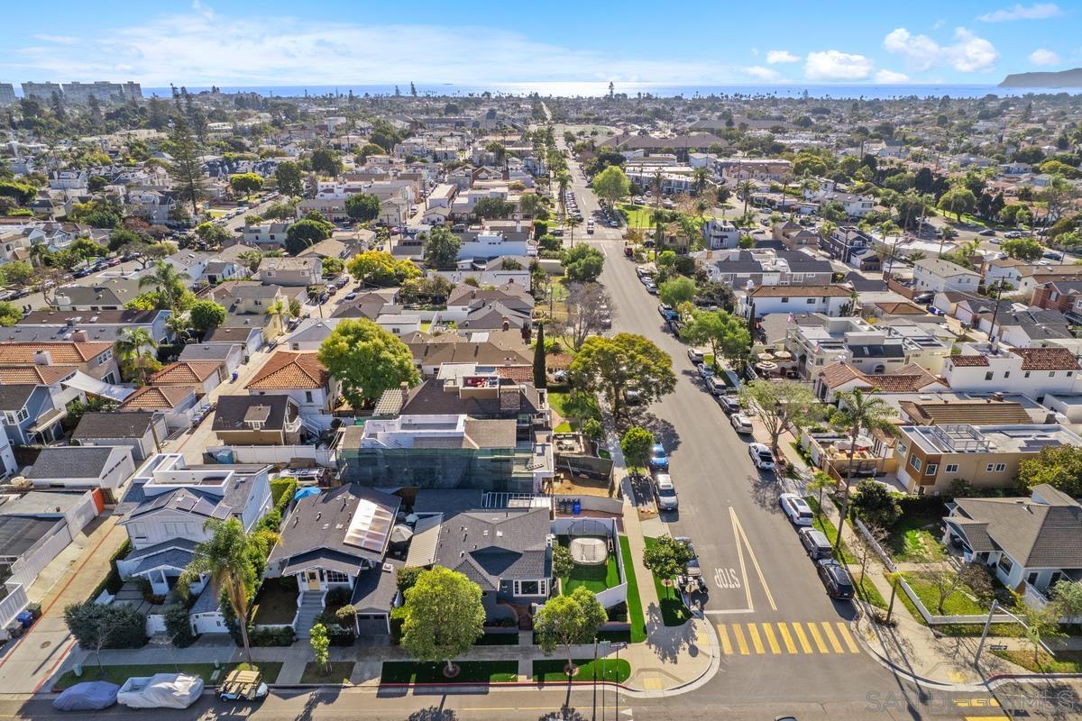 Detail Gallery Image 26 of 32 For 800  3rd St, Coronado,  CA 92118 - 2 Beds | 1 Baths