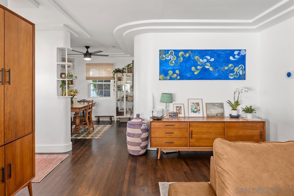 Detail Gallery Image 10 of 32 For 800  3rd St, Coronado,  CA 92118 - 2 Beds | 1 Baths