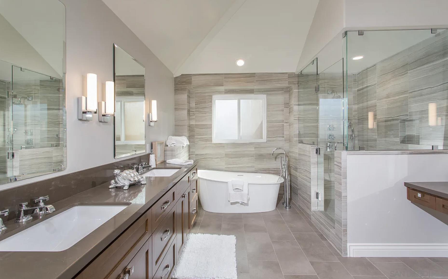 Detail Gallery Image 19 of 29 For 48  Spinnaker Way, Coronado,  CA 92118 - 4 Beds | 3 Baths