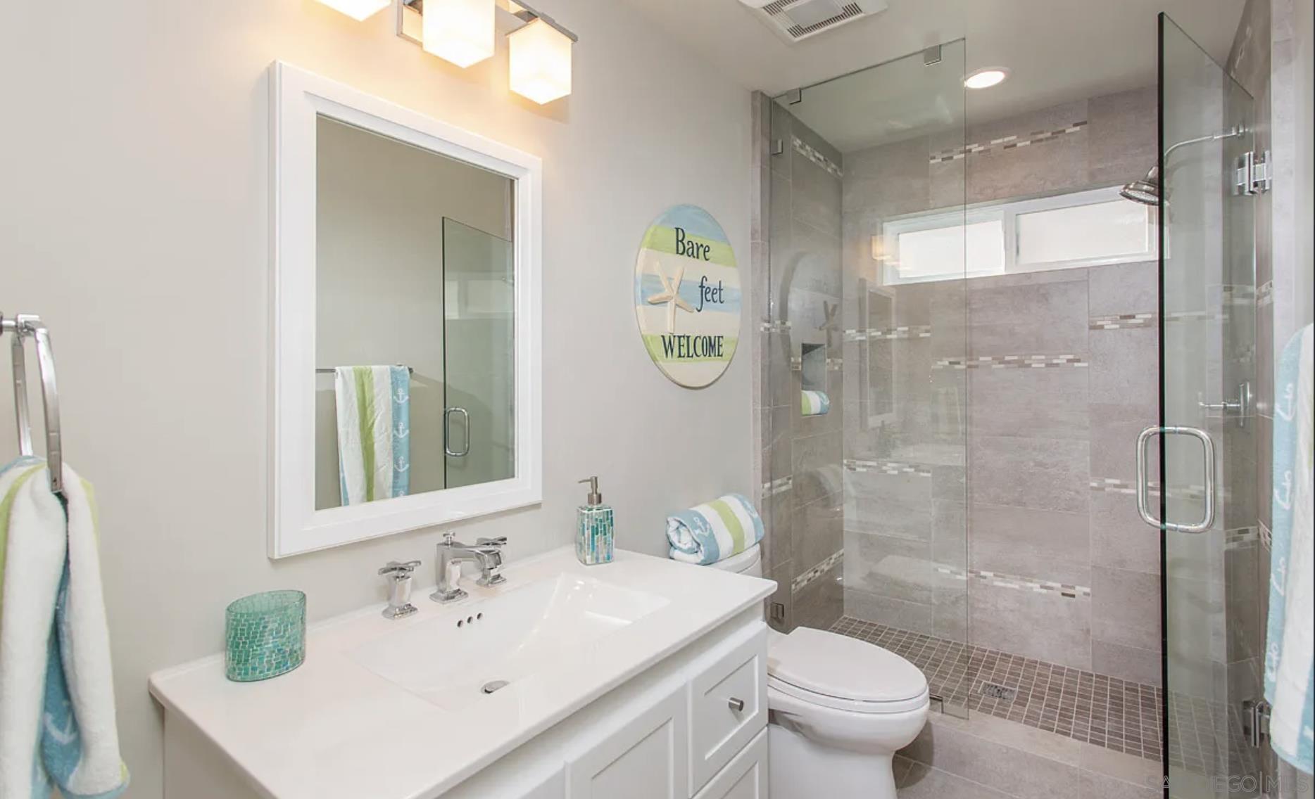 Detail Gallery Image 25 of 29 For 48  Spinnaker Way, Coronado,  CA 92118 - 4 Beds | 3 Baths