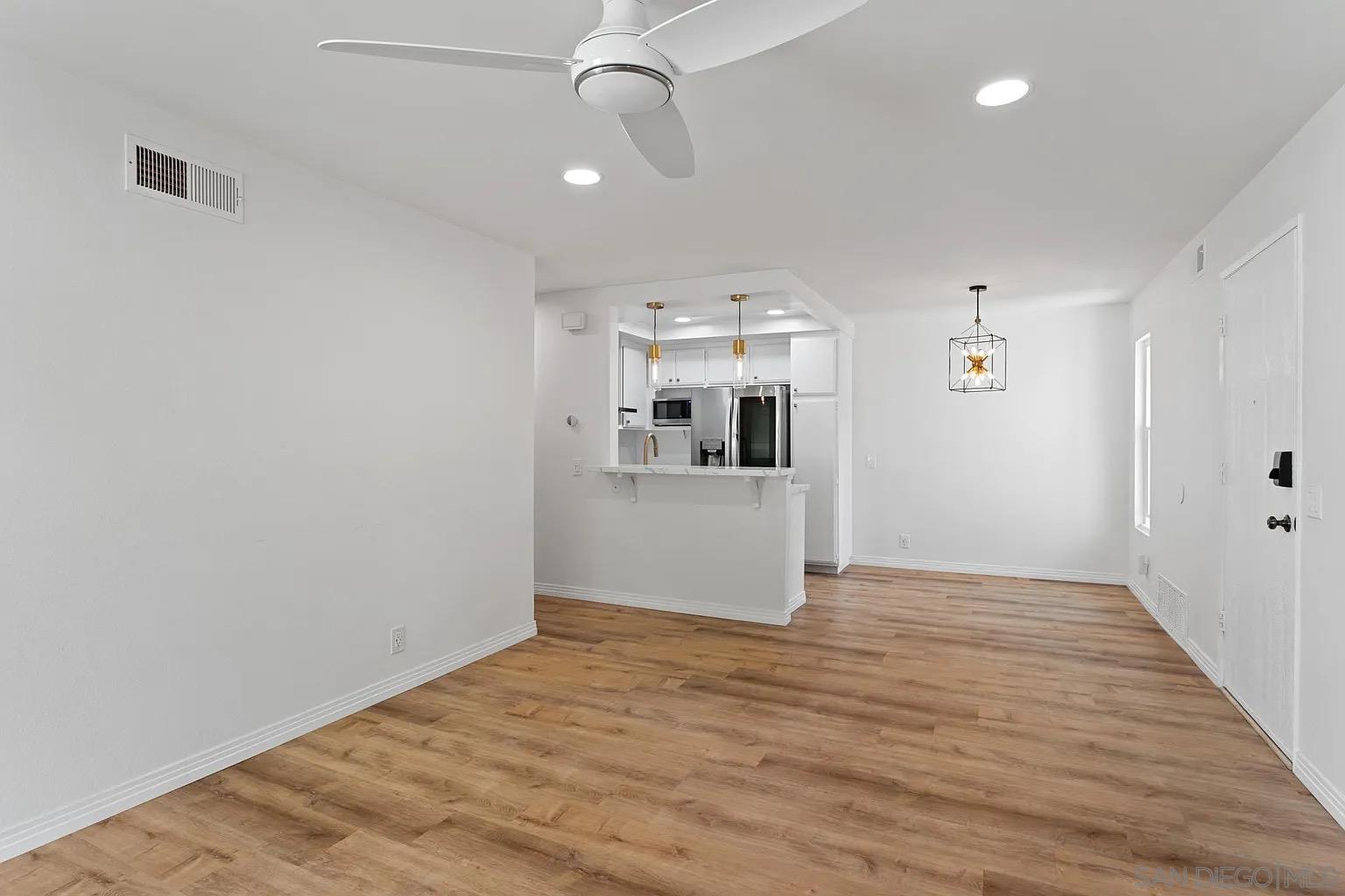 Detail Gallery Image 22 of 43 For 8795  Gilman Dr  C, La Jolla,  CA 92037 - 2 Beds | 1 Baths