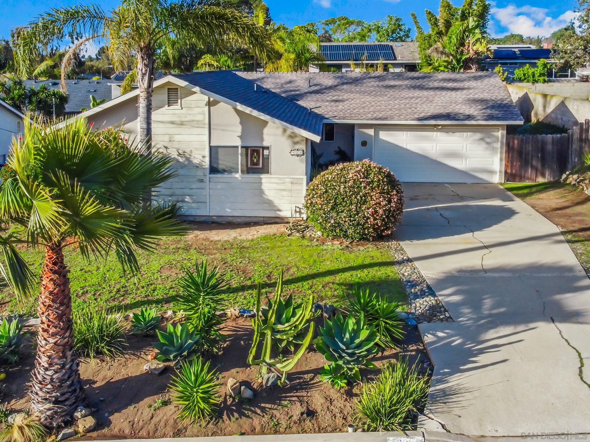 Detail Gallery Image 3 of 18 For 926  Nolbey St, Cardiff By The Sea,  CA 92007 - 3 Beds | 2 Baths