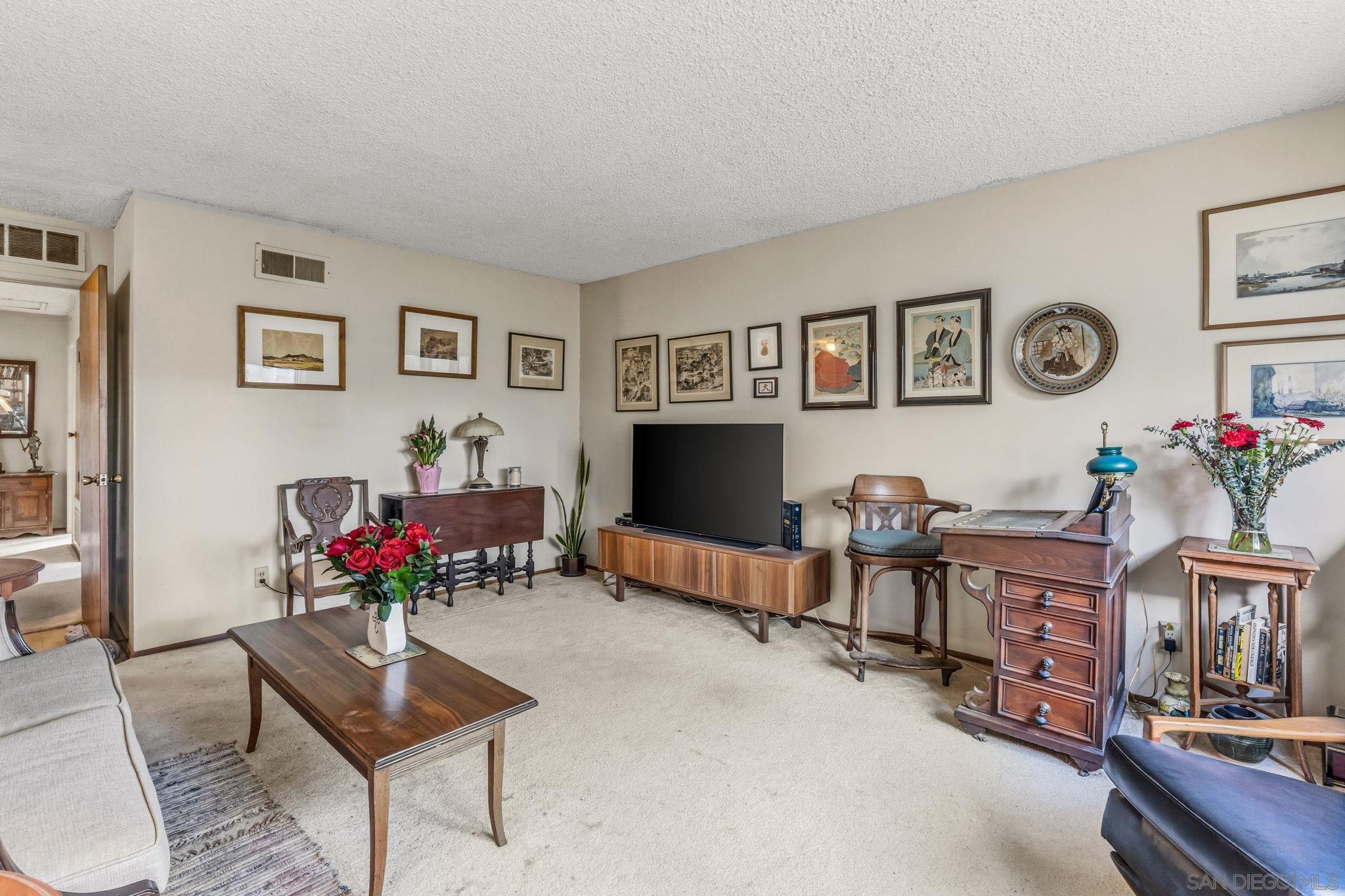 Detail Gallery Image 7 of 18 For 926  Nolbey St, Cardiff By The Sea,  CA 92007 - 3 Beds | 2 Baths