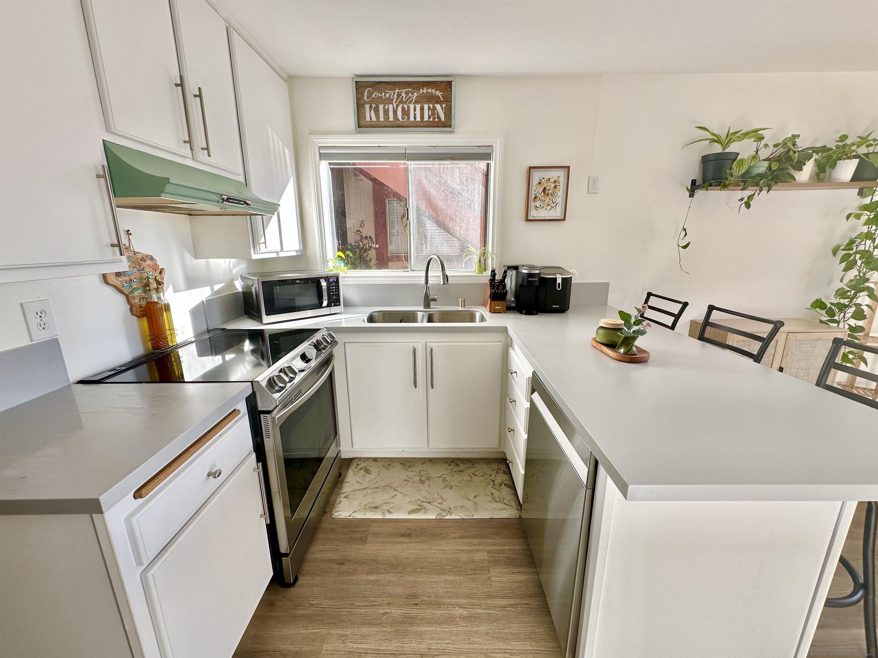 Front Image Thumbnail for SD260004173