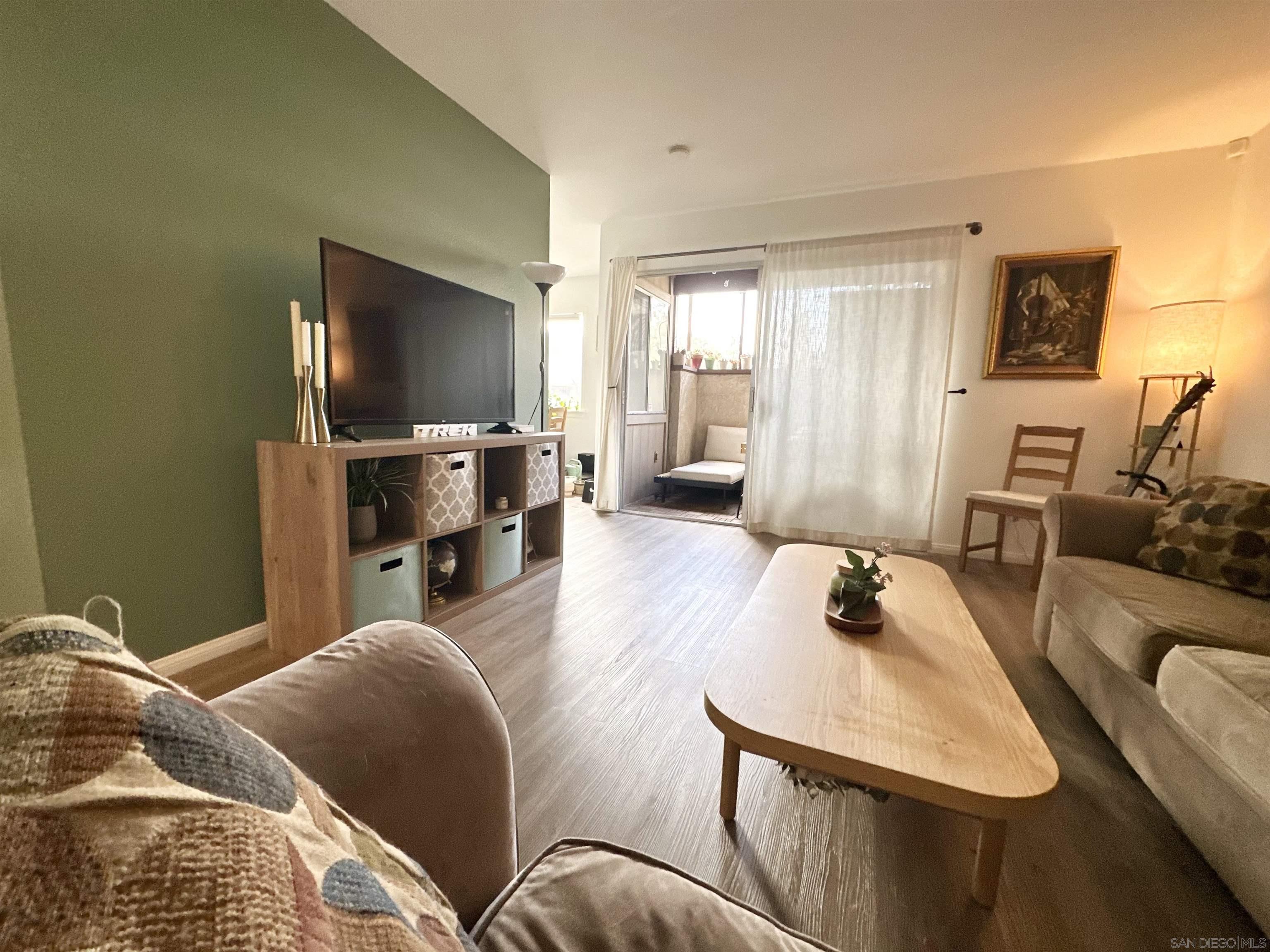 Detail Gallery Image 7 of 11 For 5553  Adobe Falls Road  1, San Diego,  CA 92120 - 2 Beds | 1/1 Baths